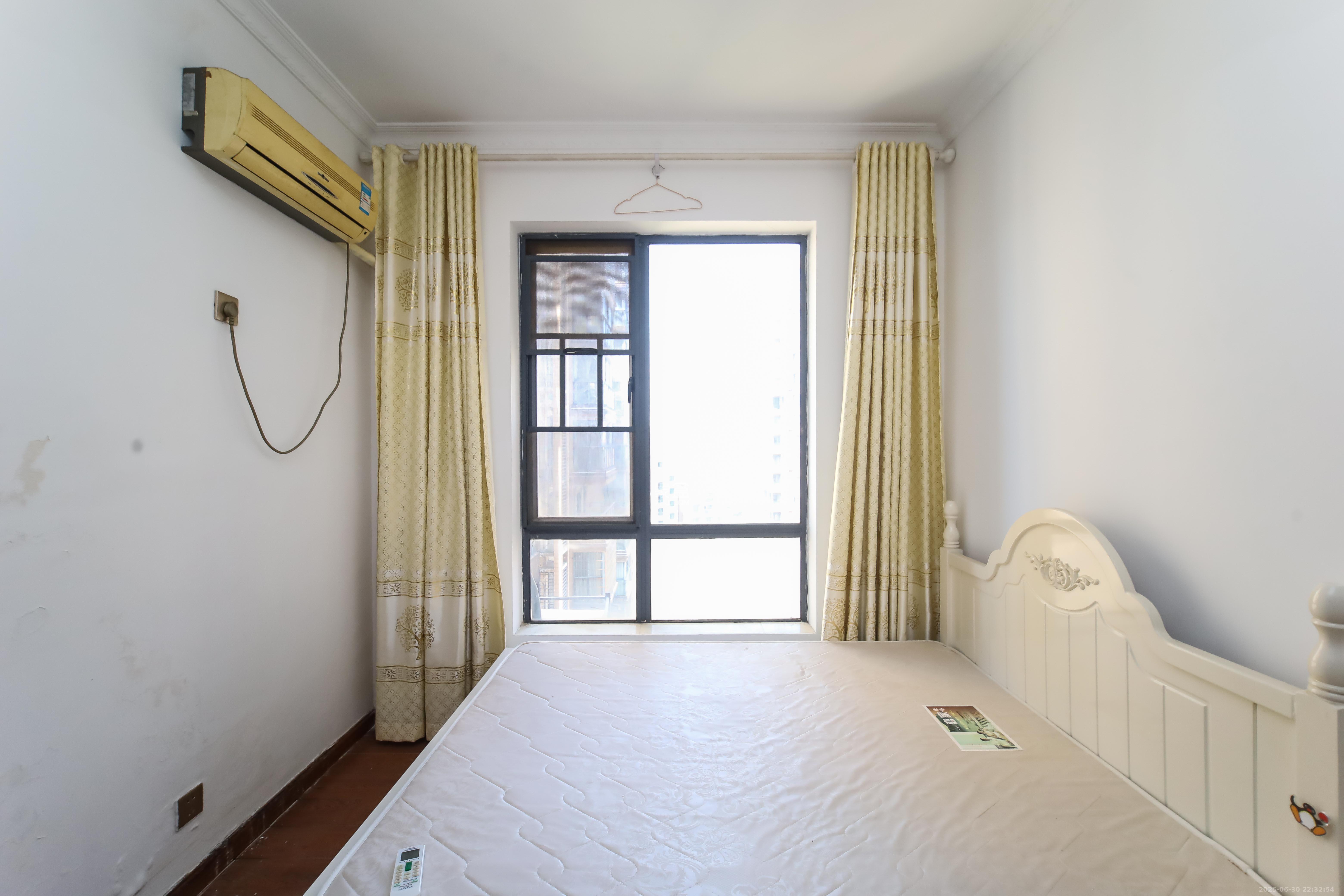 江河双水湾 2室2厅1卫 78.0万 江河双水湾 2室2厅1卫 78.0万卧室