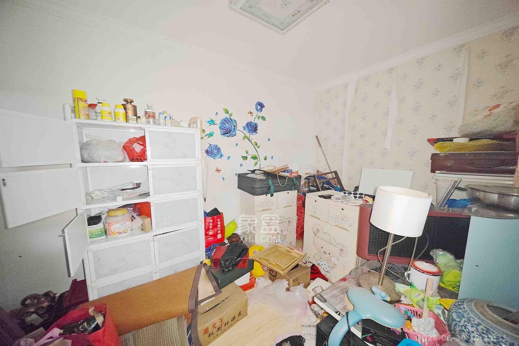 安居楼  3室1厅1卫    1400.0元/月室内图