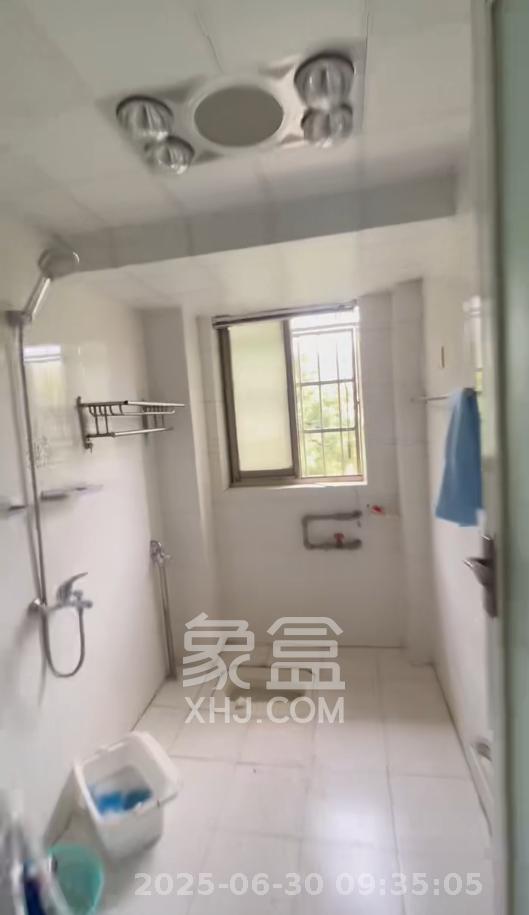 鑫园 3室2厅1卫 2400.0元/月 鑫园 3室2厅1卫 2400.0元/月室内图