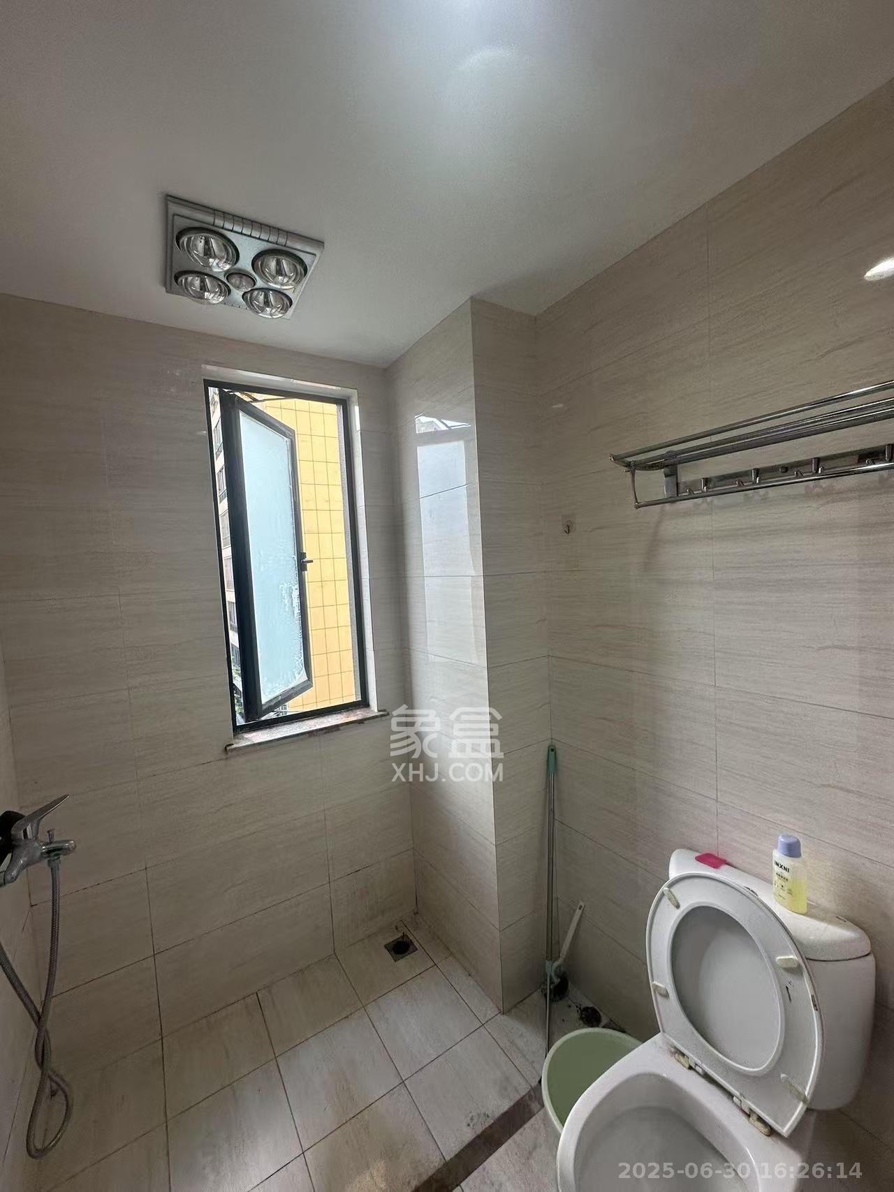 好莱城（弘德西街）  2室1厅1卫   2300.00元/月室内图