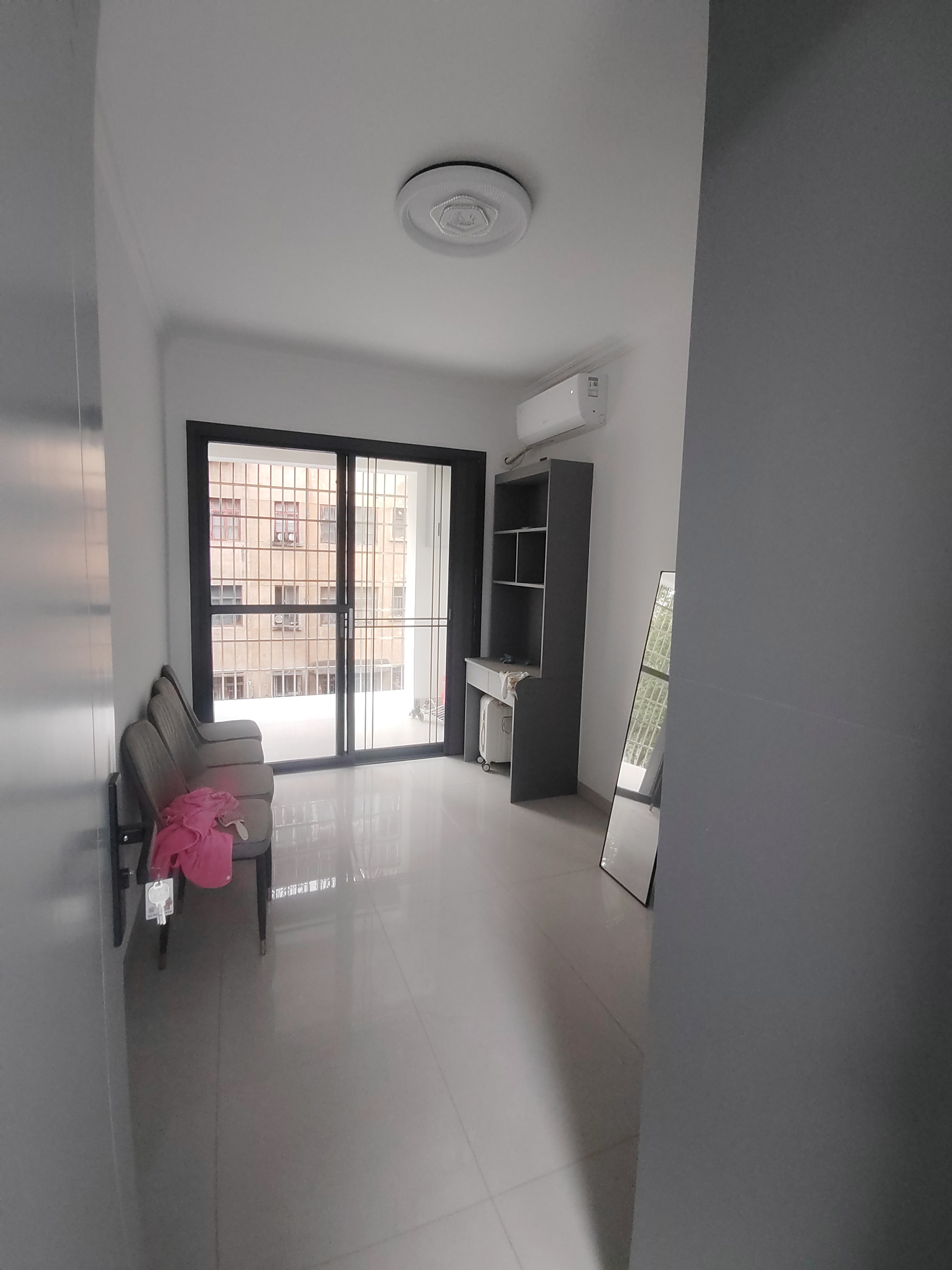 王家小区 1室0厅0卫 600.0元/月 王家小区 1室0厅0卫 600.0元/月室内图