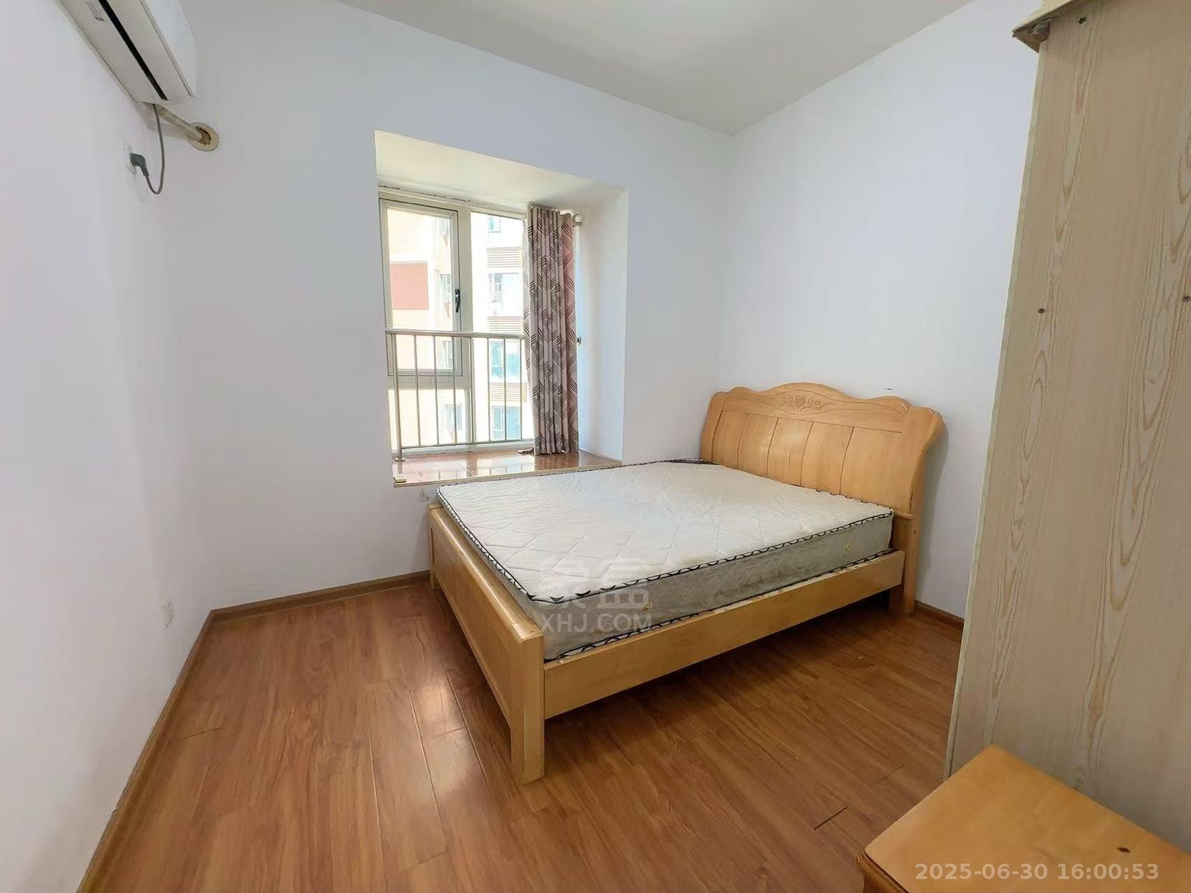 庐山一号 3室2厅2卫 1800.0元/月 庐山一号 3室2厅2卫 1800.0元/月室内图