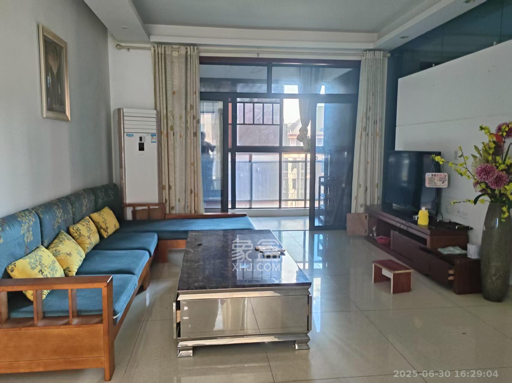 珠江东方明珠(新地东方明珠)三期 4室2厅2卫 2000.0元/月 珠江东方明珠(新地东方明珠)三期 4室2厅2卫 2000.0元/月室内图