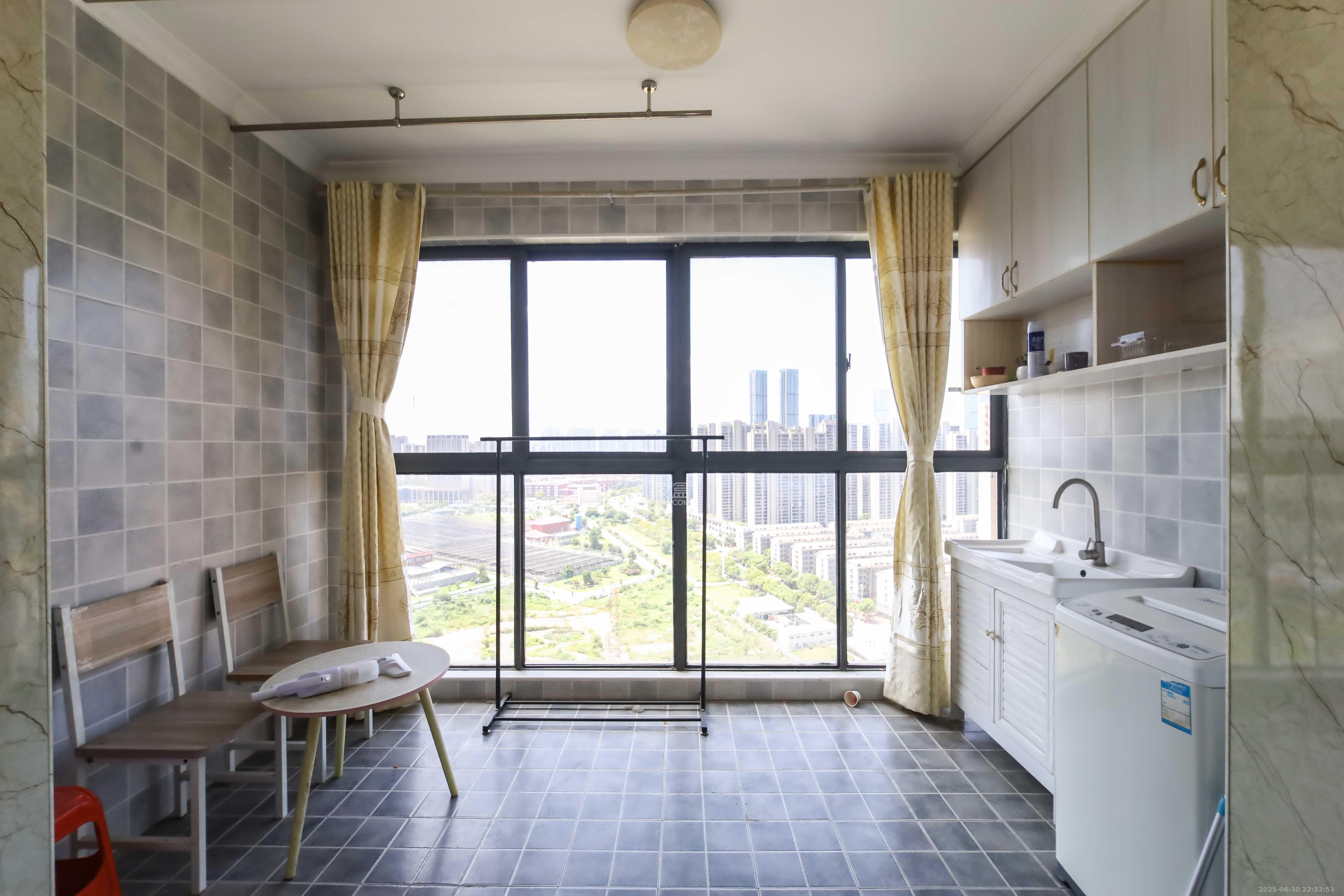 江河双水湾 2室2厅1卫 78.0万 江河双水湾 2室2厅1卫 78.0万阳台