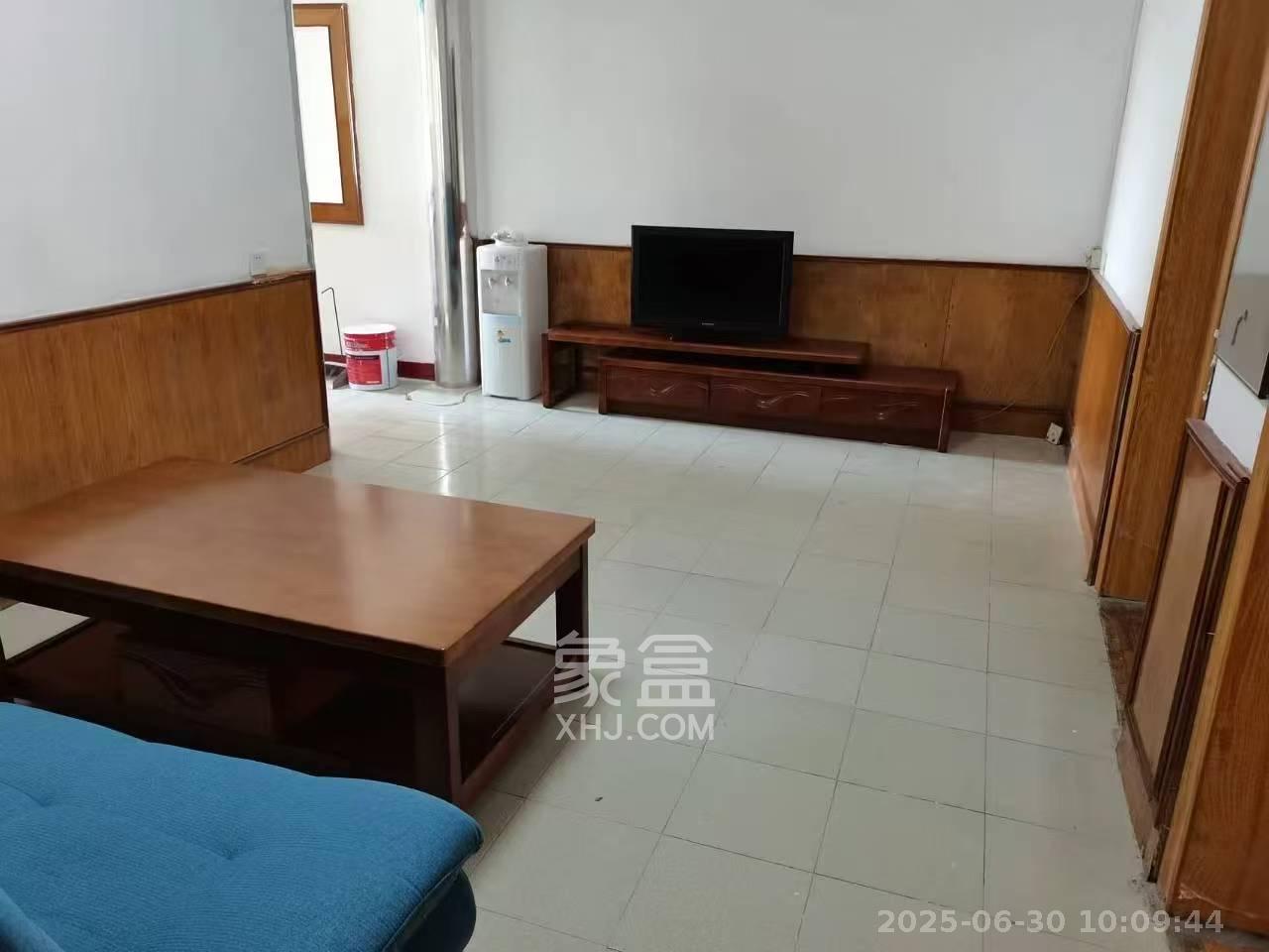 桐荫里社区 2室1厅1卫 1400.0元/月 桐荫里社区 2室1厅1卫 1400.0元/月室内图