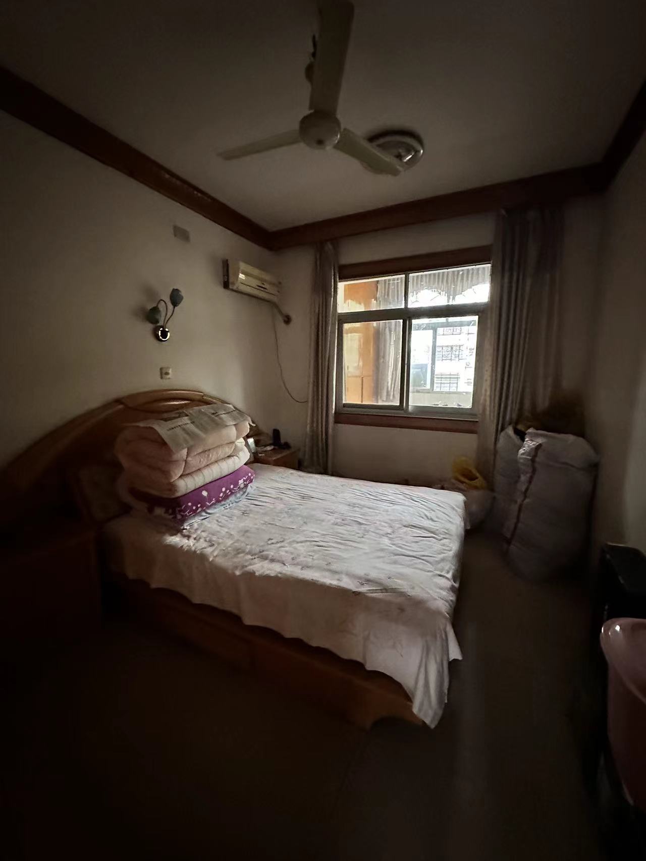 育财农贸市场(民营市场) 1室0厅0卫 800.0元/月 育财农贸市场(民营市场) 1室0厅0卫 800.0元/月室内图