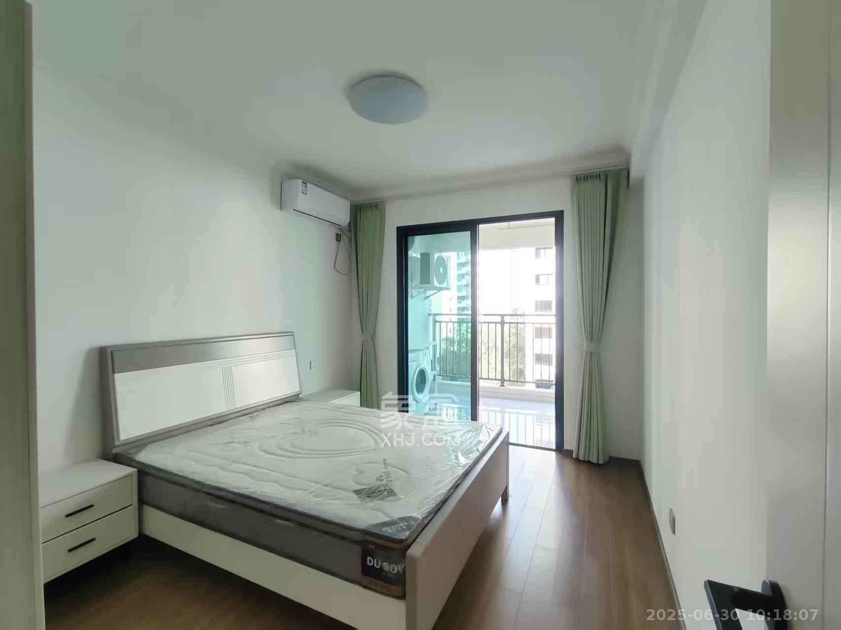 保利长交锦上  4室2厅2卫    4000.0元/月 保利长交锦上  4室2厅2卫    4000.0元/月室内图