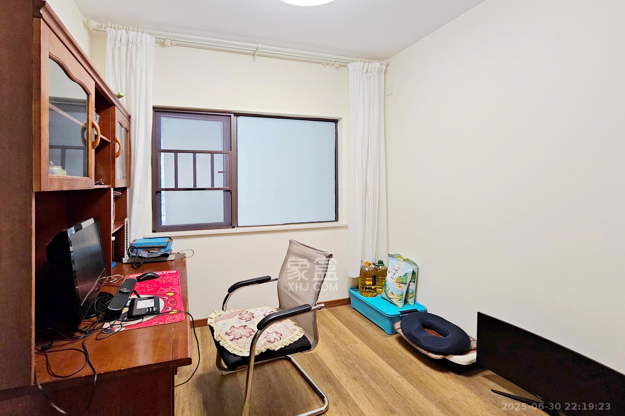 阳光城尚东湾凌云府 3室2厅2卫 113.0万 阳光城尚东湾凌云府 3室2厅2卫 113.0万卧室