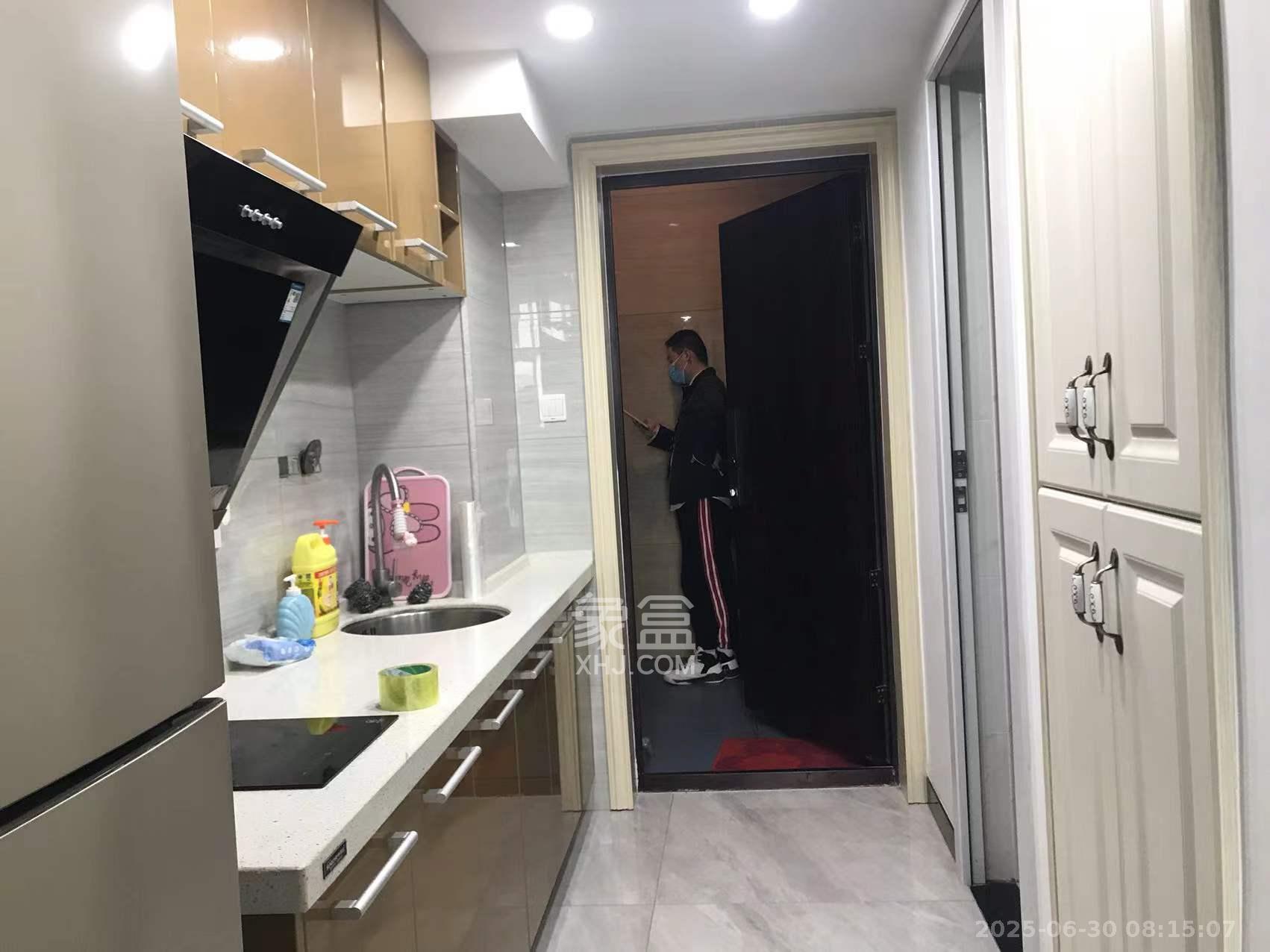 东盈商业广场(华泉城市广场) 1室1厅1卫 2280.0元/月 东盈商业广场(华泉城市广场) 1室1厅1卫 2280.0元/月室内图