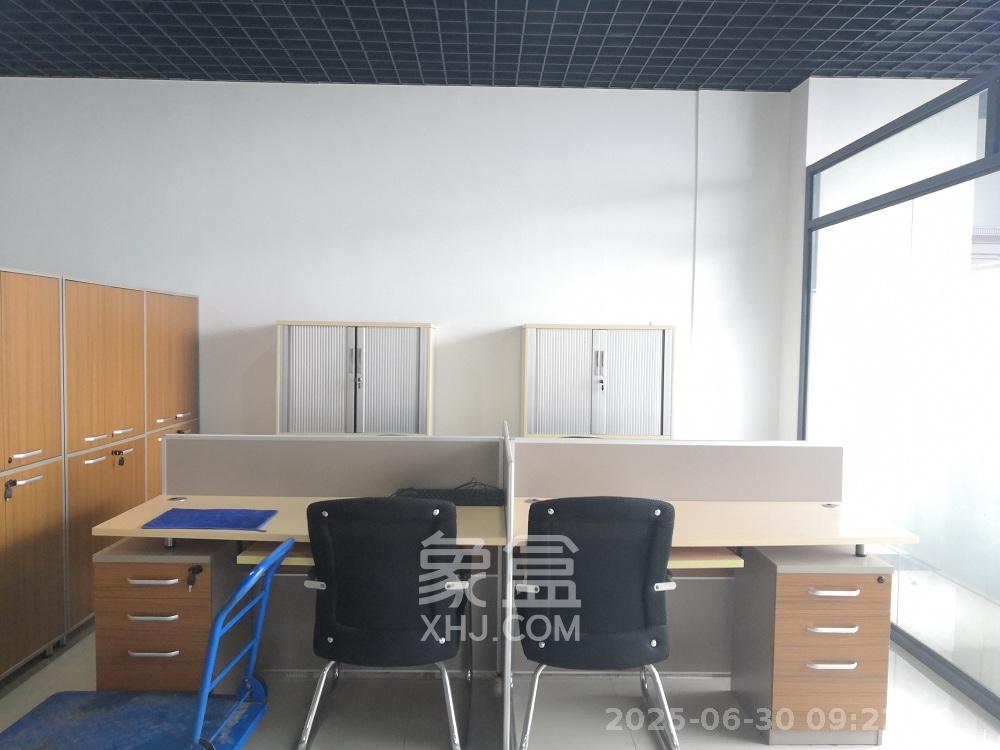 保利麓谷林语I区  1室1厅1卫   3200.00元/月室内图