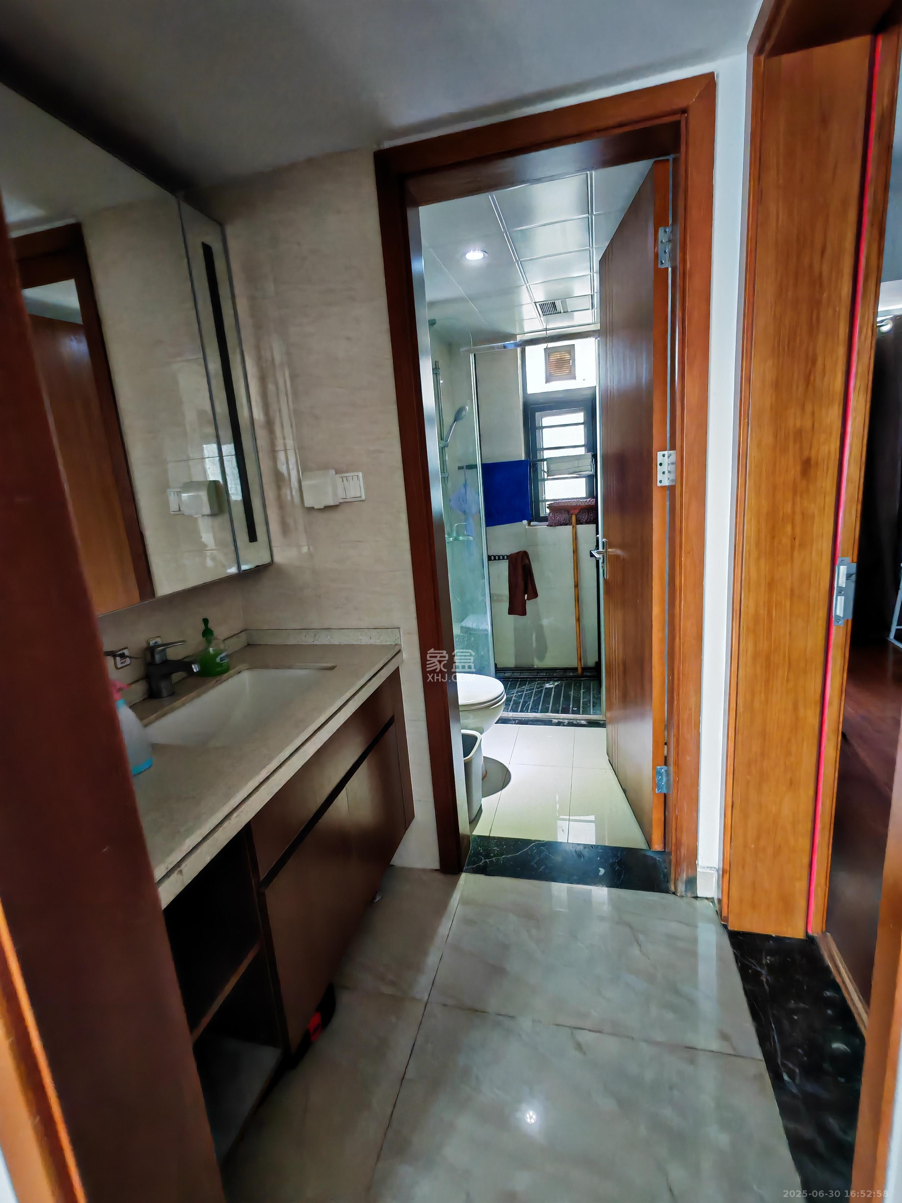 珠江好世界 4室2厅2卫 3600.0元/月 珠江好世界 4室2厅2卫 3600.0元/月室内图