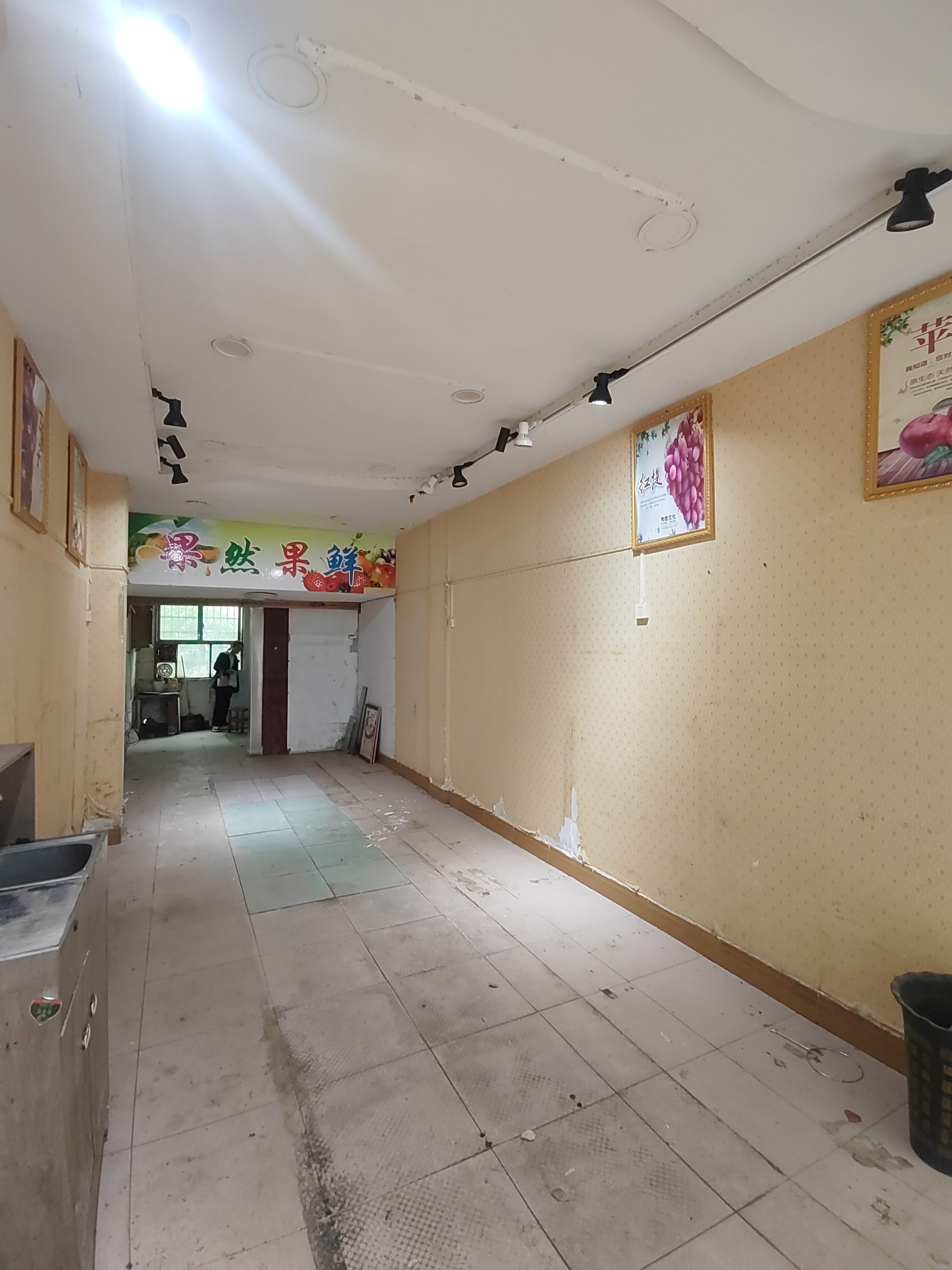 涟邵矿物局家属楼  1室0厅0卫    800.0元/月室内图