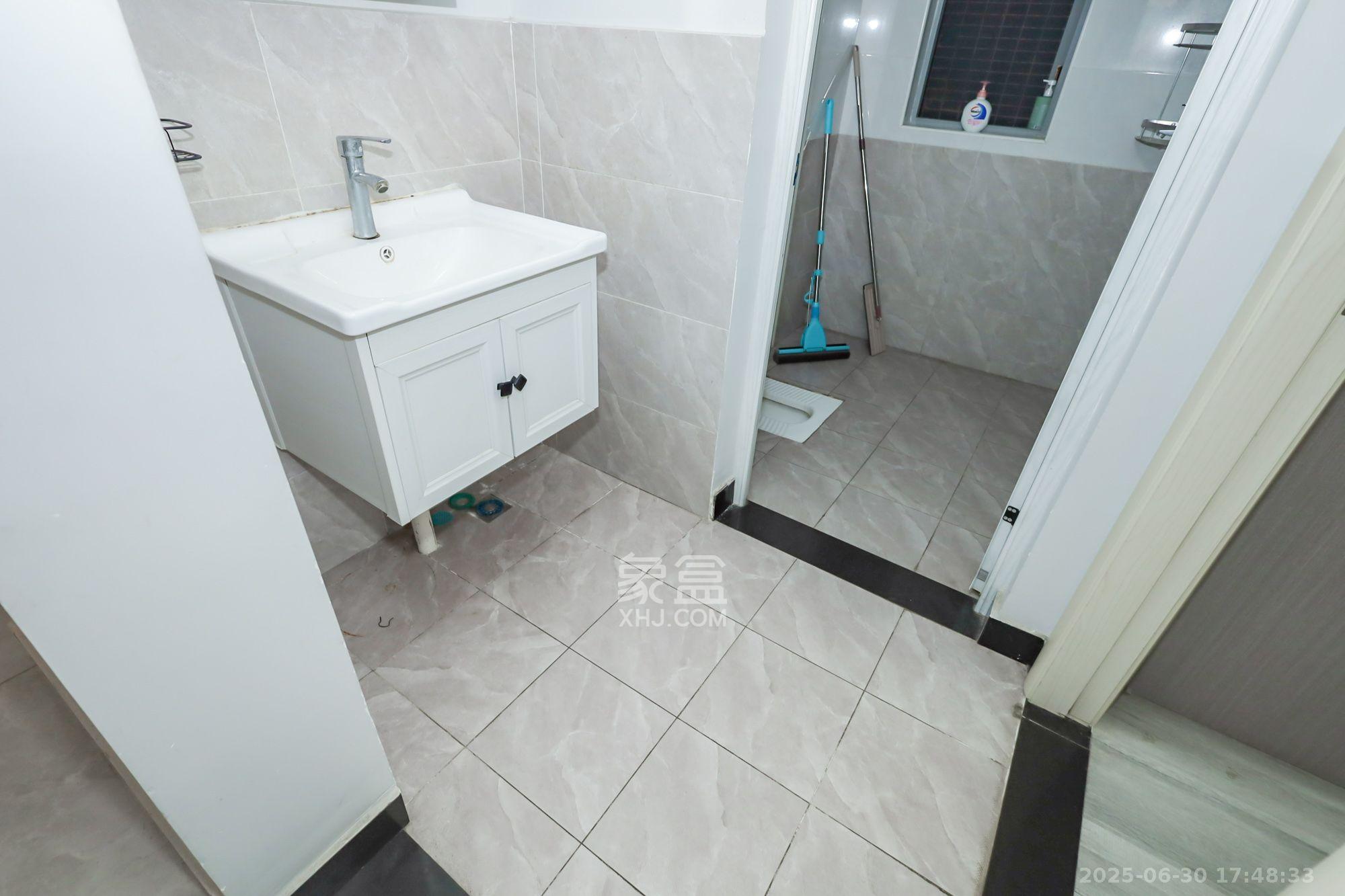 保利天禧D区  3室2厅1卫   3100.00元/月室内图