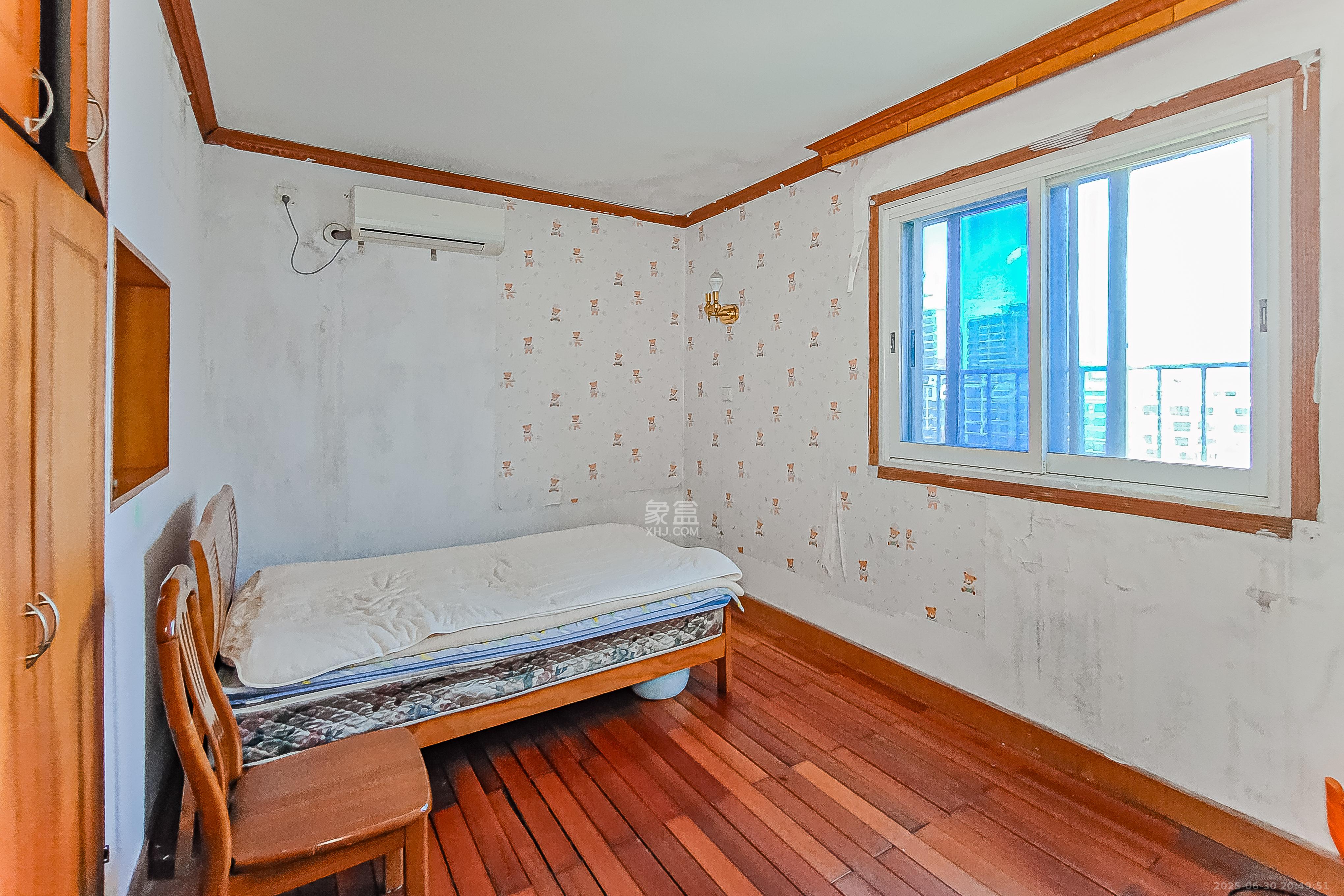 南方电信宿舍  2室2厅1卫    103.0万卧室