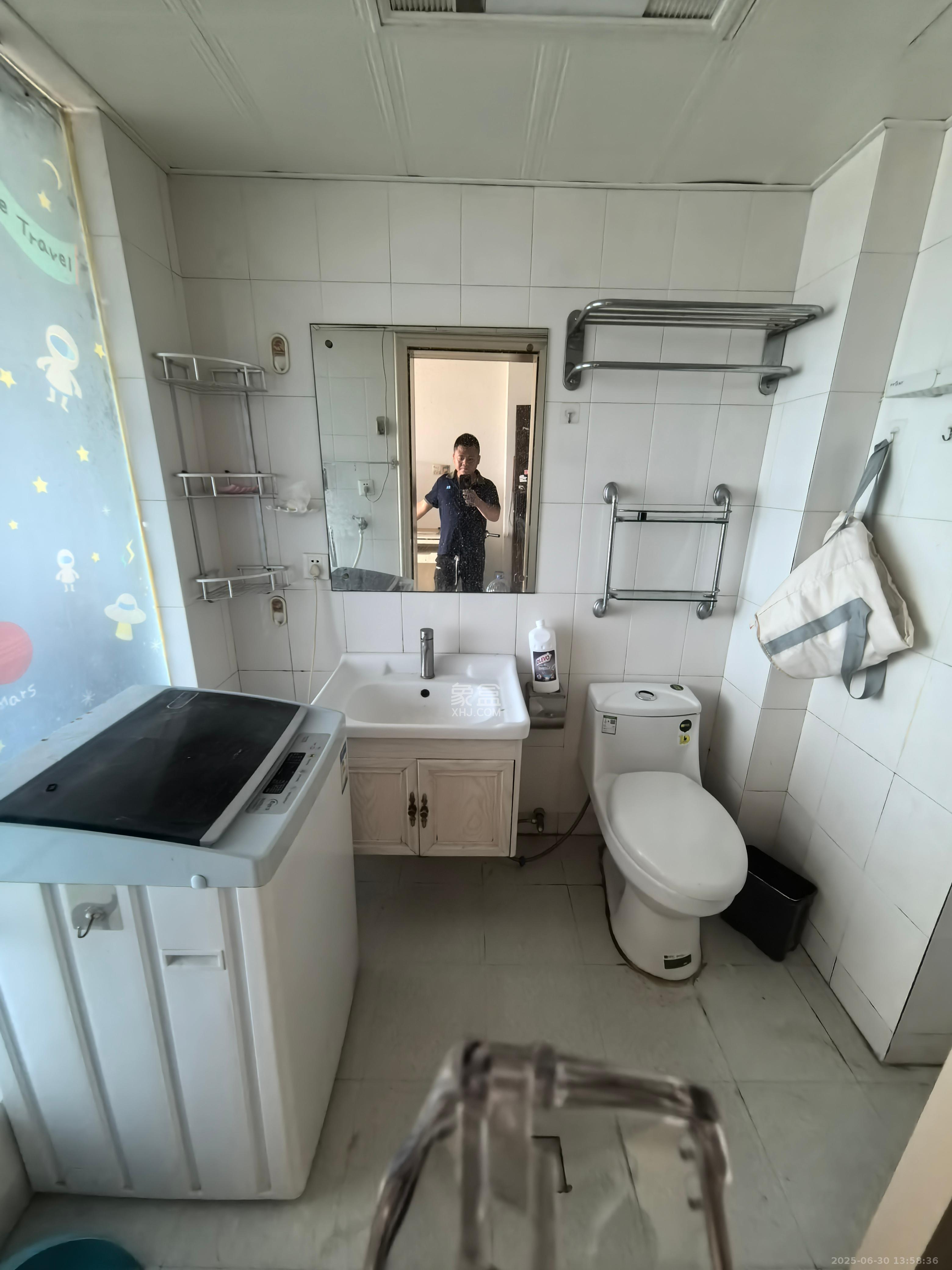 芙蓉同发  1室1厅1卫    1500.0元/月室内图