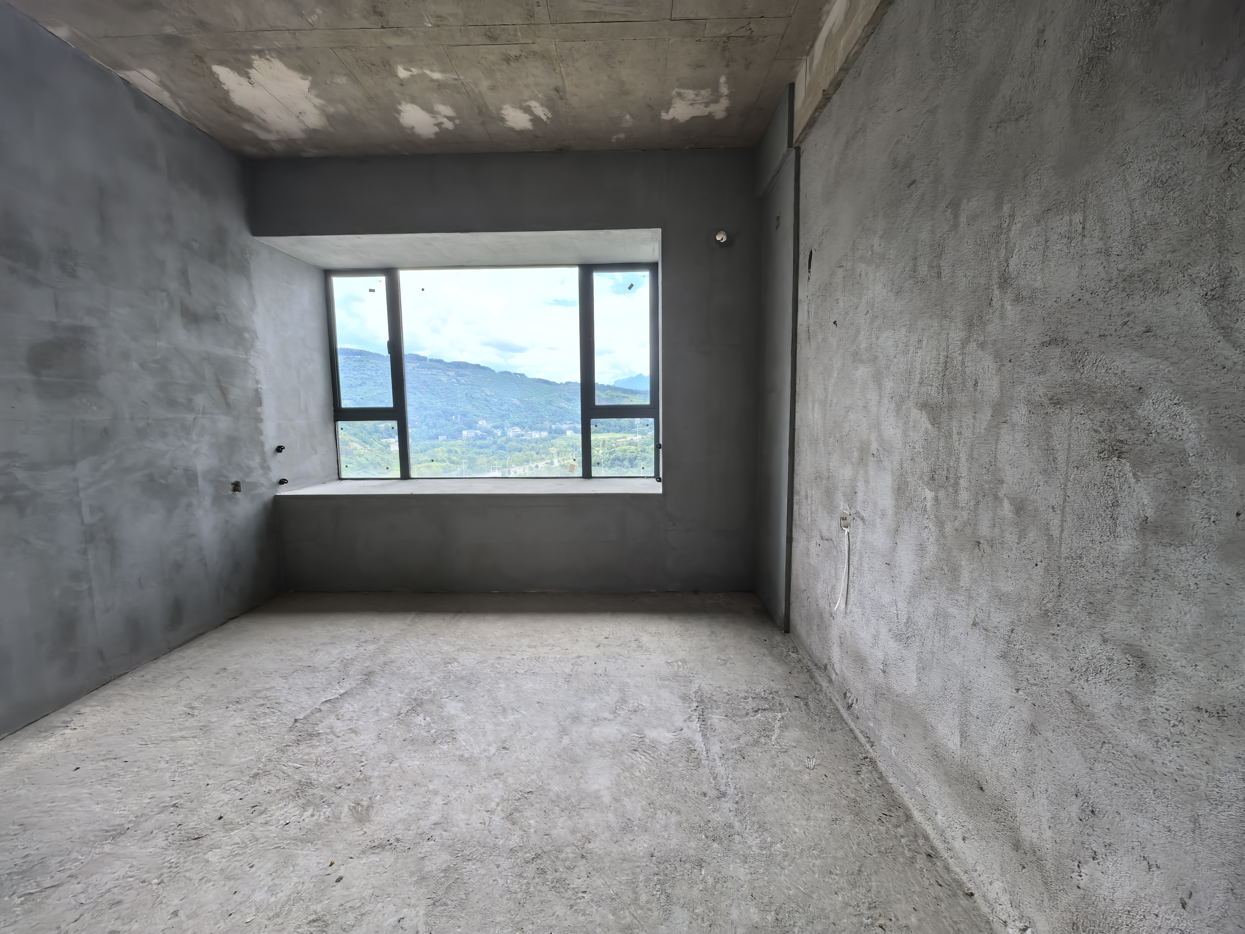 宁邦广场  4室2厅2卫    52.0万 宁邦广场  4室2厅2卫    52.0万客厅