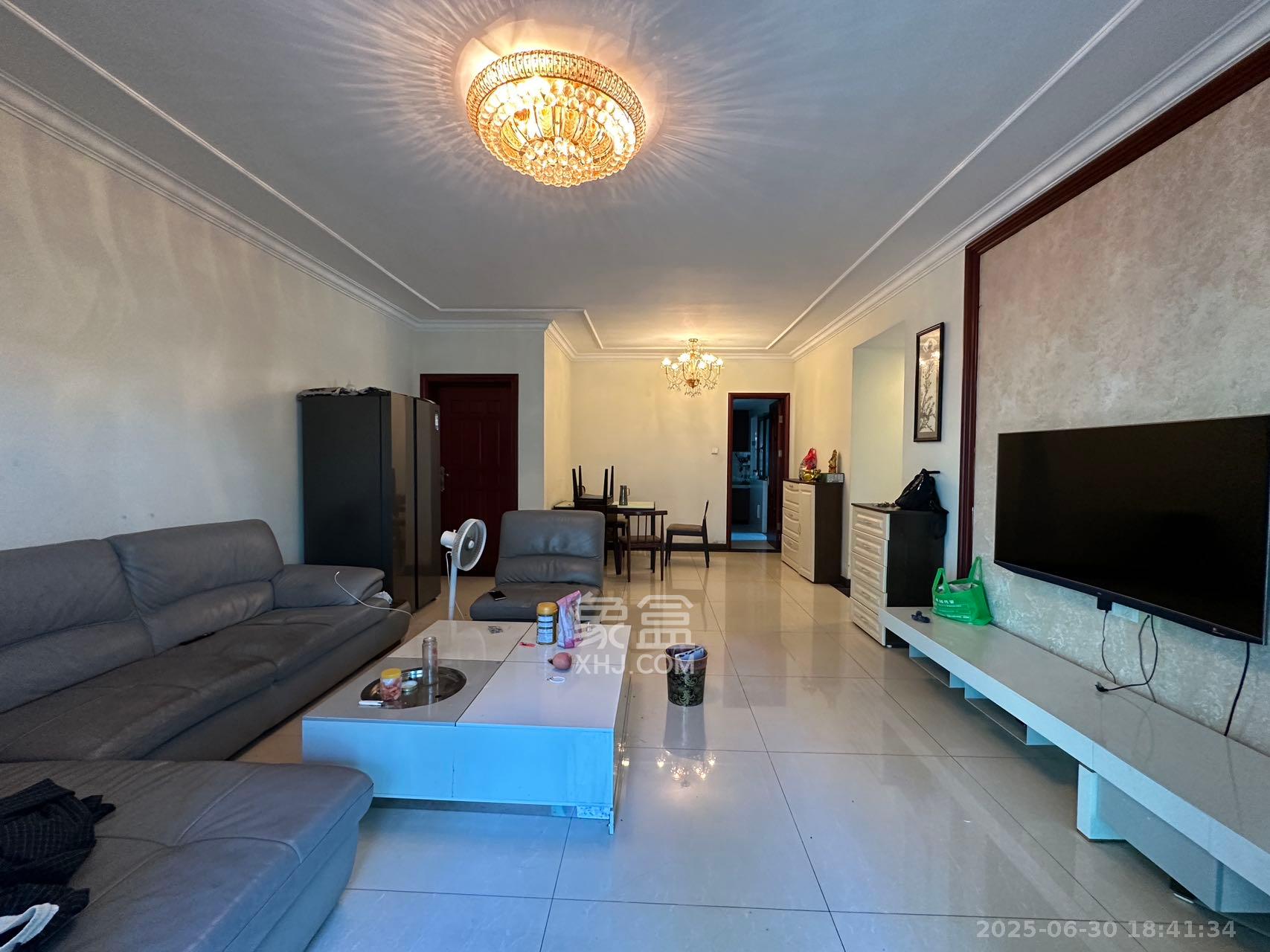 恒大绿洲 3室2厅2卫 2700.0元/月 恒大绿洲 3室2厅2卫 2700.0元/月室内图