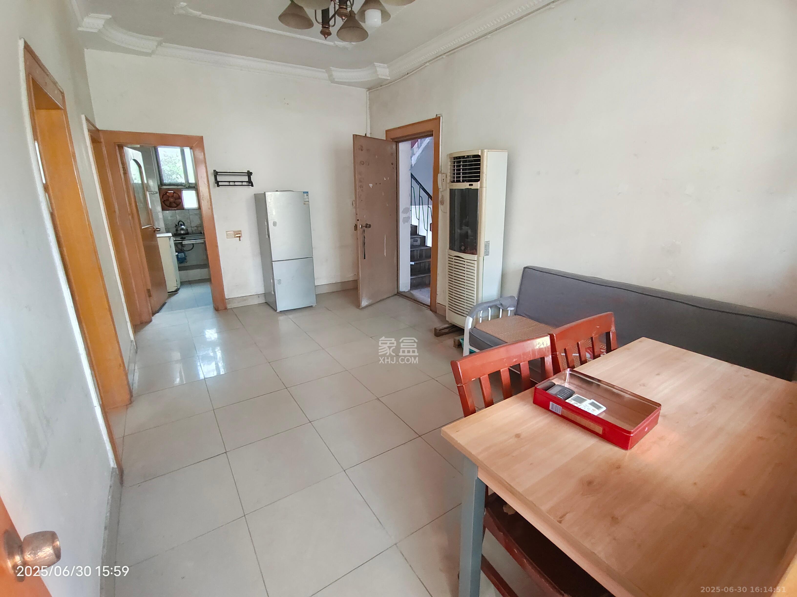 火星一片 2室1厅1卫 1300.0元/月 火星一片 2室1厅1卫 1300.0元/月室内图