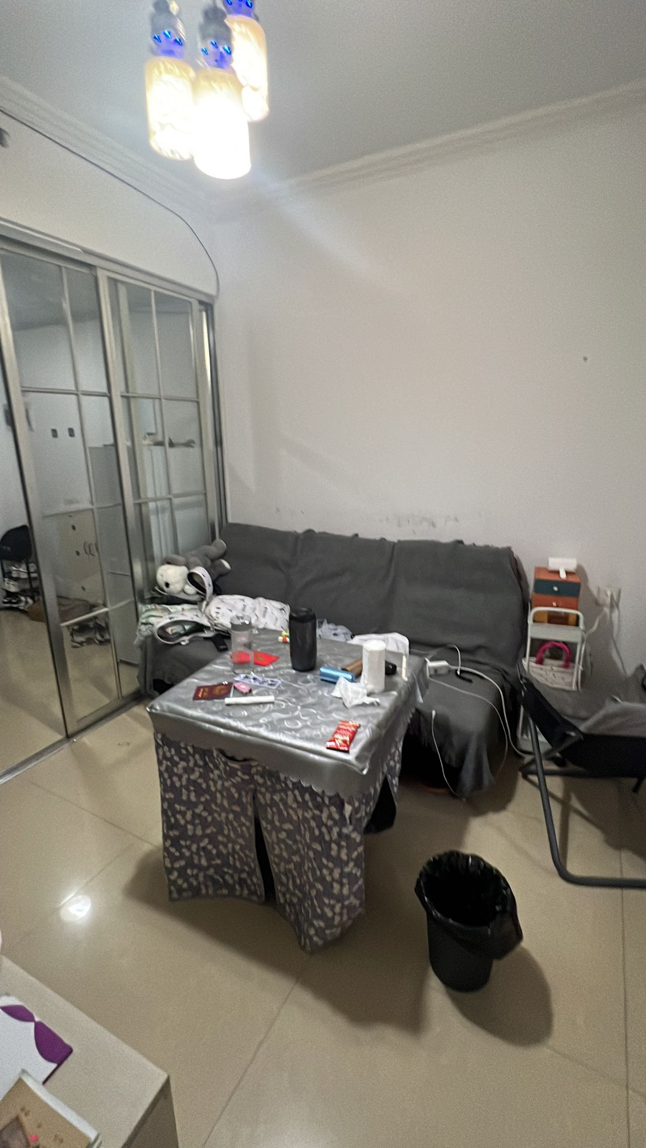 育财农贸市场(民营市场) 1室0厅0卫 800.0元/月 育财农贸市场(民营市场) 1室0厅0卫 800.0元/月室内图