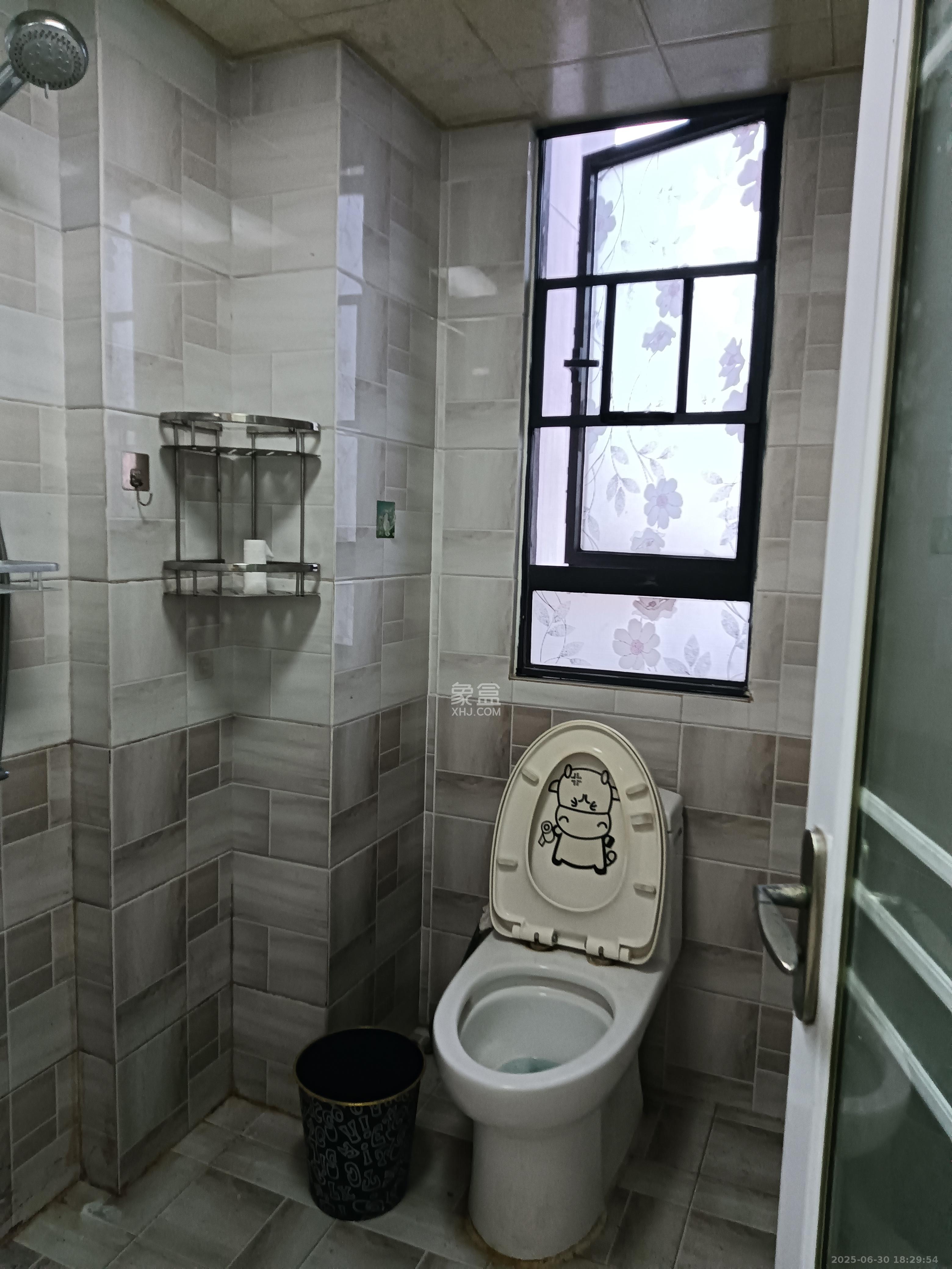 汇金城/嘉华城(二期、三期) 2室1厅1卫 2500.0元/月 汇金城/嘉华城(二期、三期) 2室1厅1卫 2500.0元/月室内图