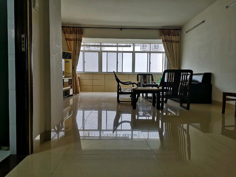 学苑公寓 3室2厅2卫 2800.0元/月 学苑公寓 3室2厅2卫 2800.0元/月室内图