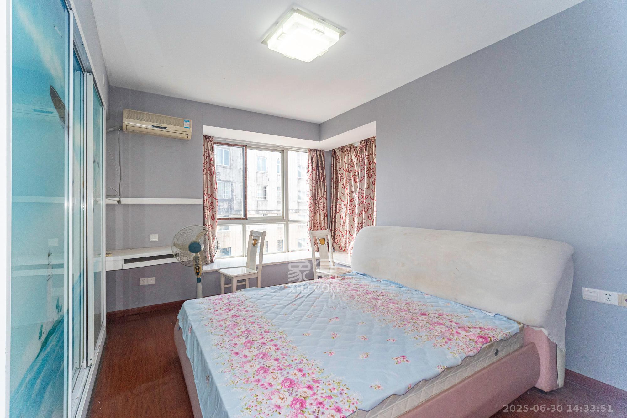 筑梦园 3室2厅2卫 63.8万 筑梦园 3室2厅2卫 63.8万卧室