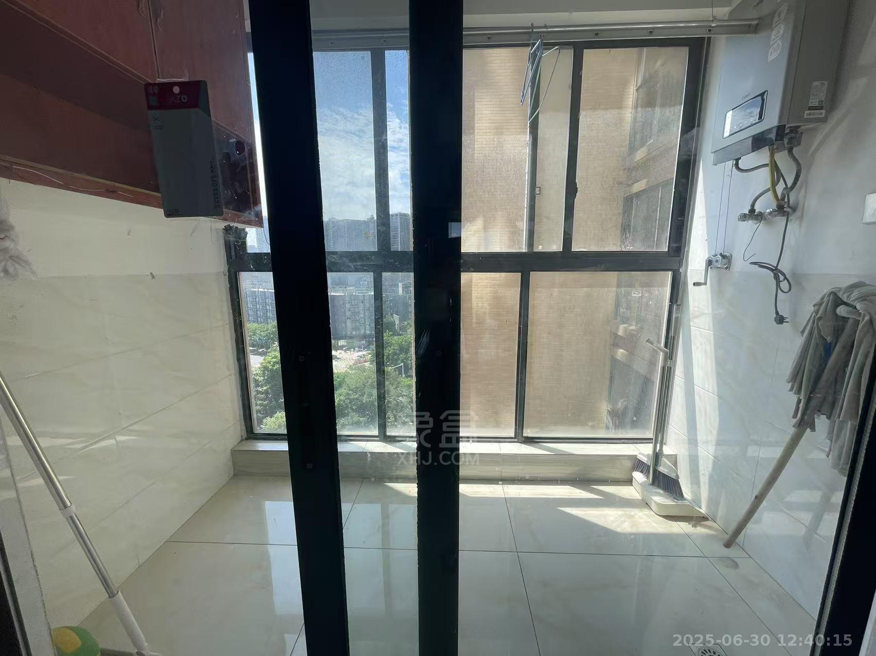 中建御山和苑 3室2厅2卫 1800.0元/月 中建御山和苑 3室2厅2卫 1800.0元/月室内图