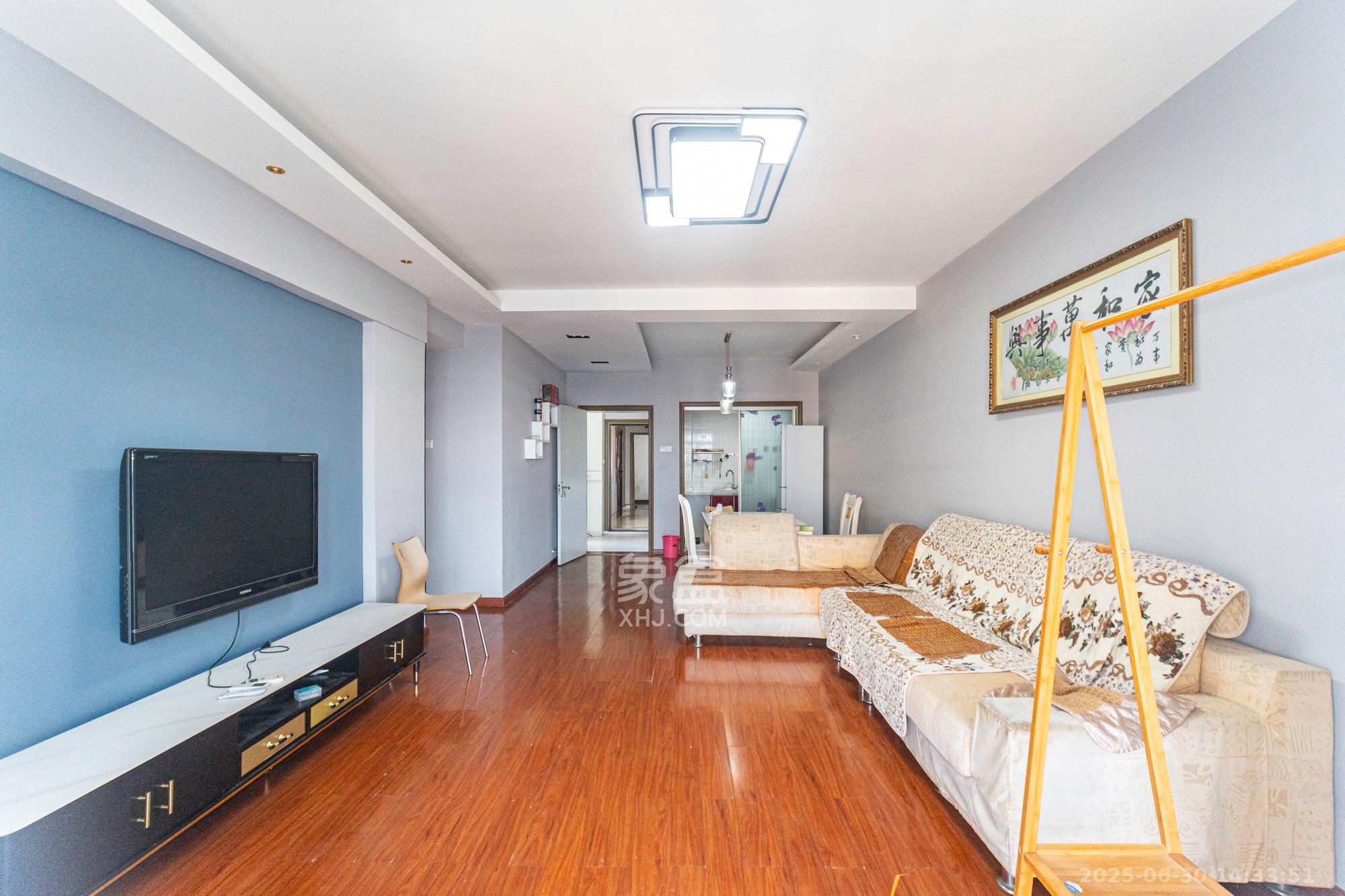 筑梦园 3室2厅2卫 63.8万 筑梦园 3室2厅2卫 63.8万客厅