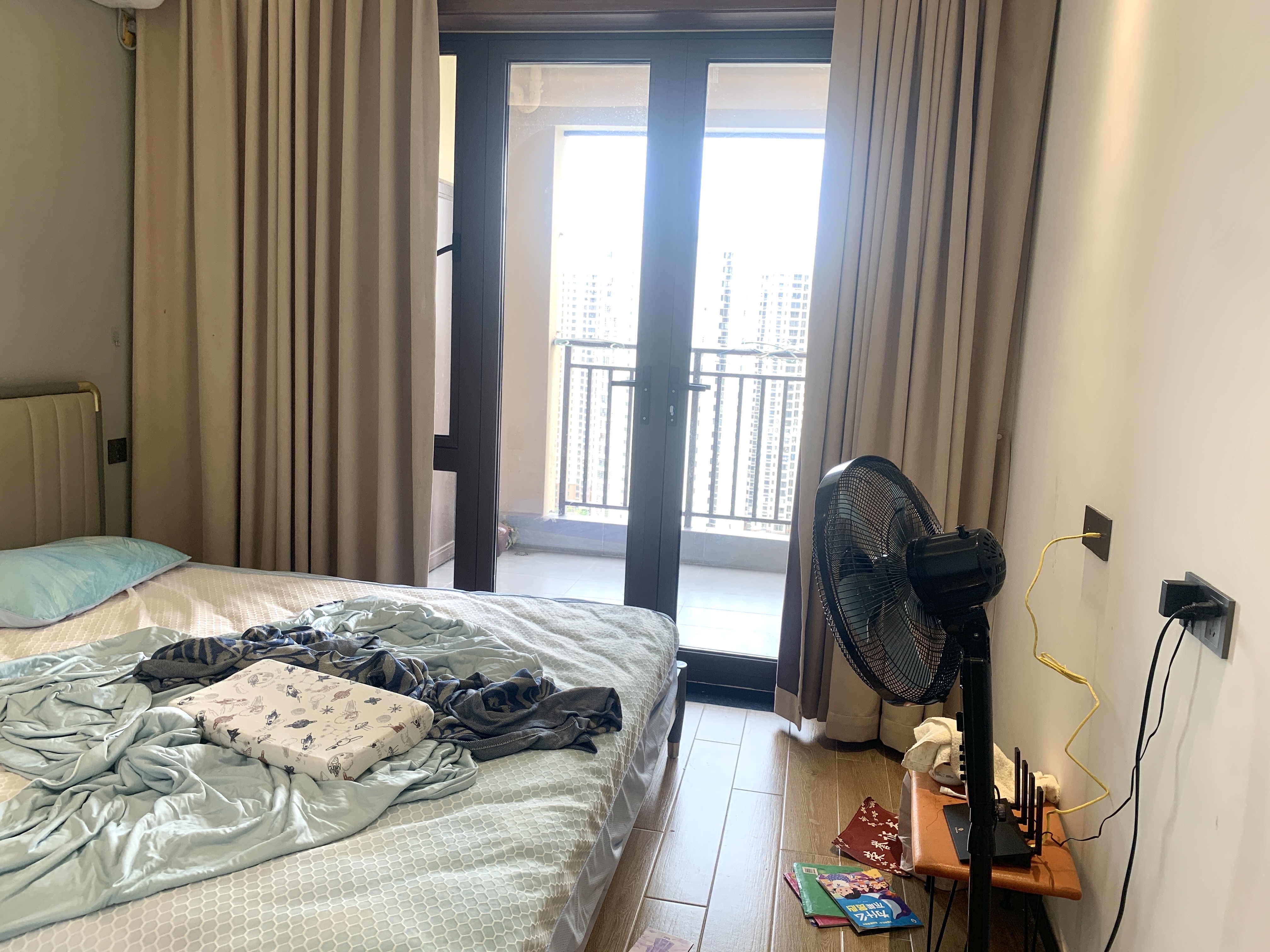 海航豪庭南苑  2室2厅2卫    3800.0元/月室内图