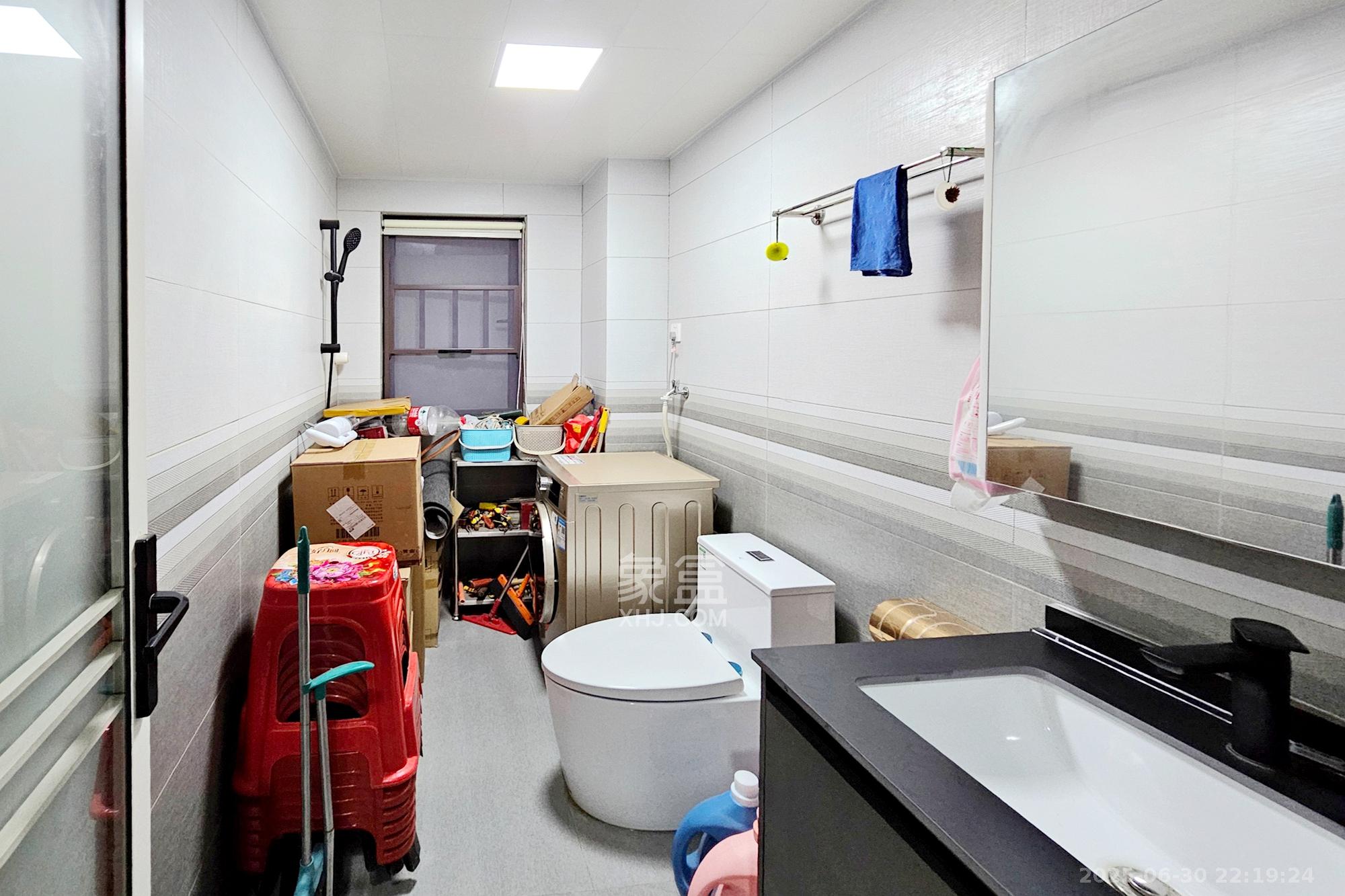 阳光城尚东湾凌云府 3室2厅2卫 113.0万 阳光城尚东湾凌云府 3室2厅2卫 113.0万卫生间