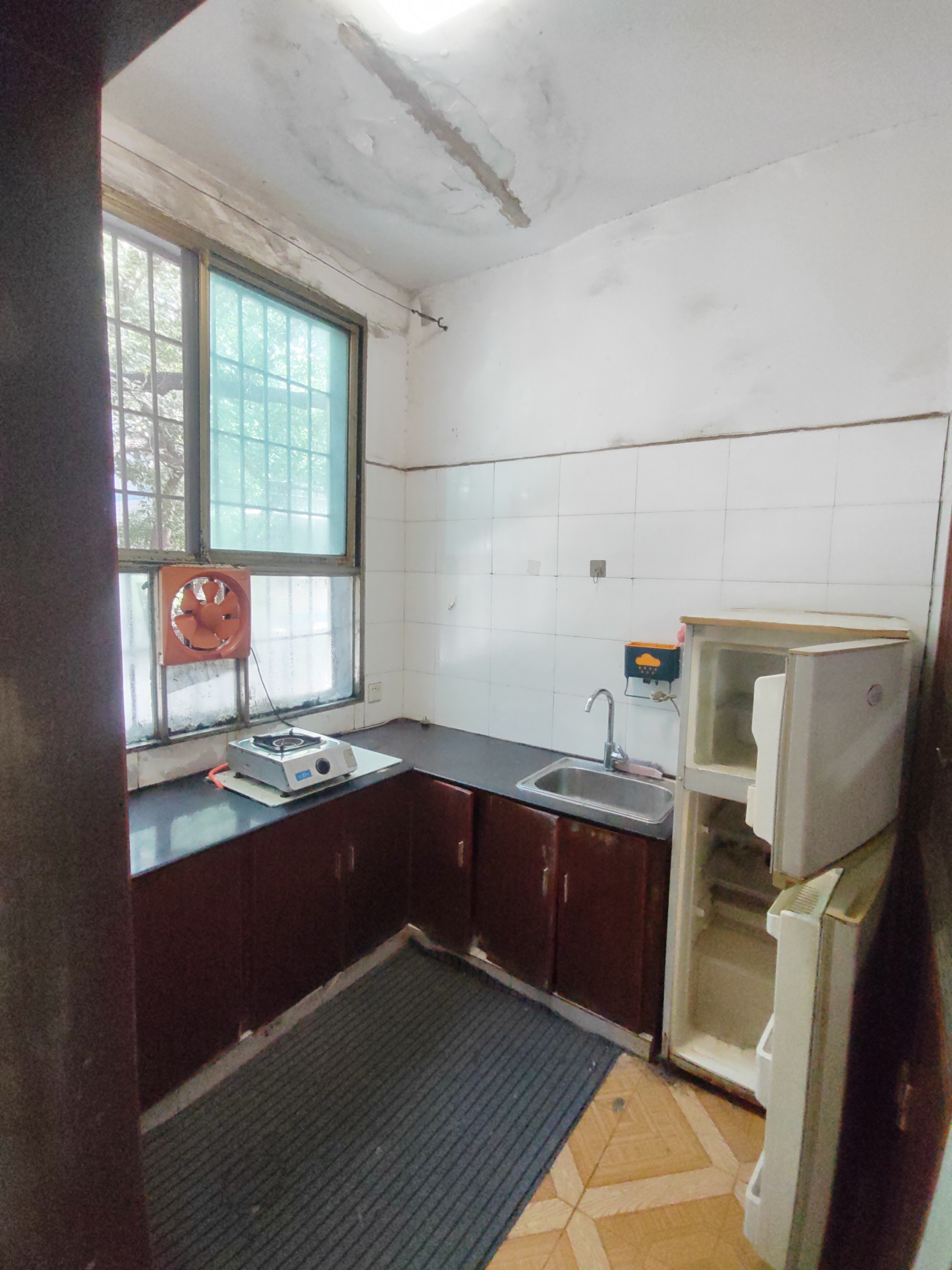 王家小区 1室0厅0卫 1000.0元/月 王家小区 1室0厅0卫 1000.0元/月室内图