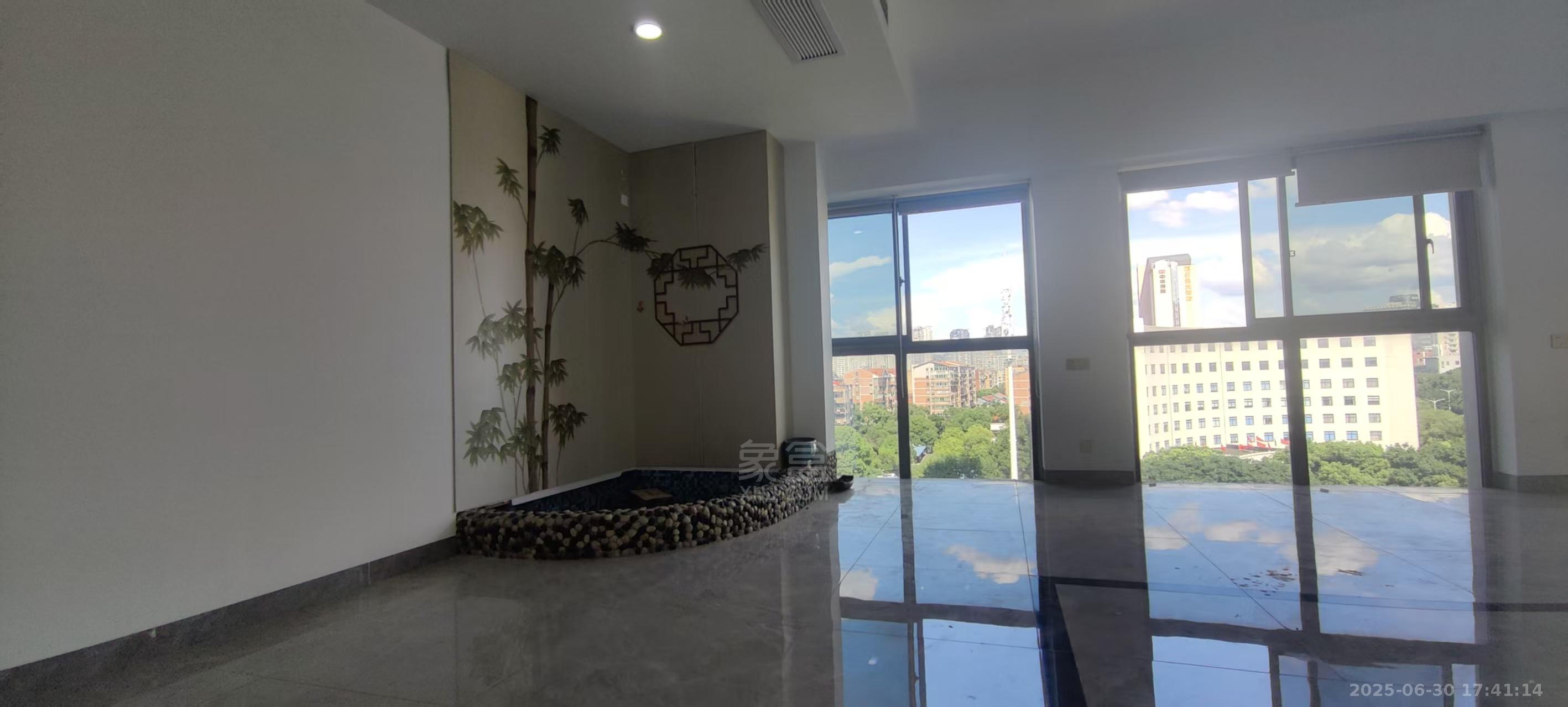 尚格广场 3室1厅1卫 6000.0元/月 尚格广场 3室1厅1卫 6000.0元/月室内图