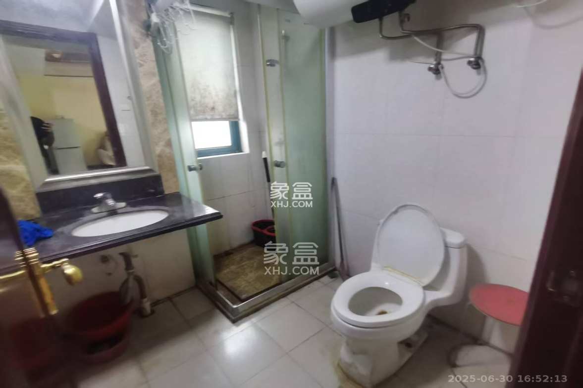 恒大华府  2室2厅1卫    2000.0元/月 恒大华府  2室2厅1卫    2000.0元/月室内图