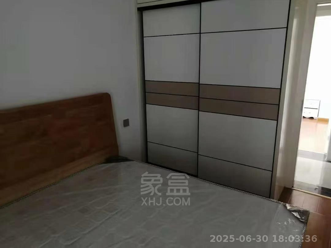 蓝溪谷  3室2厅1卫    2200.0元/月室内图