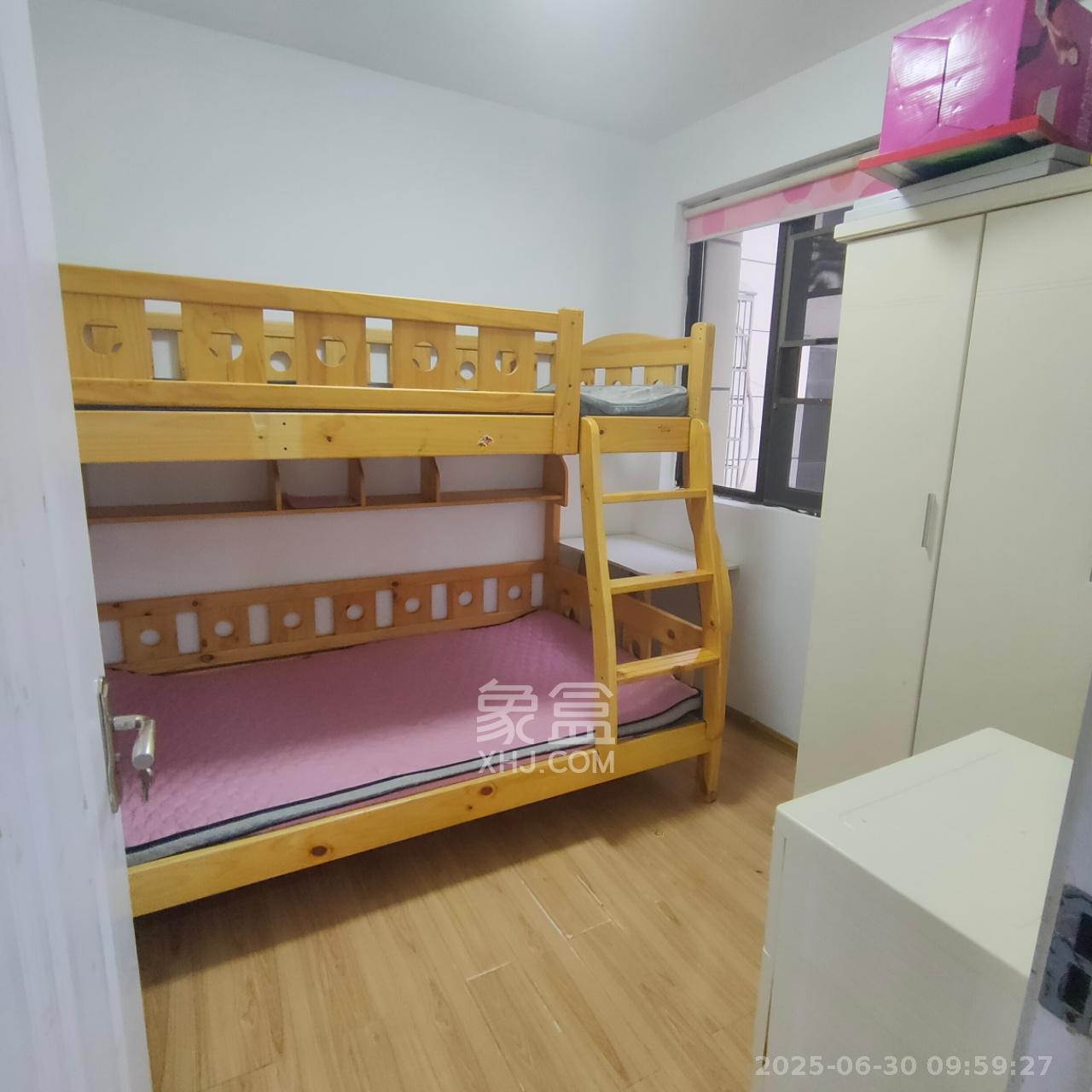 铂宫  2室1厅1卫   3100.00元/月室内图