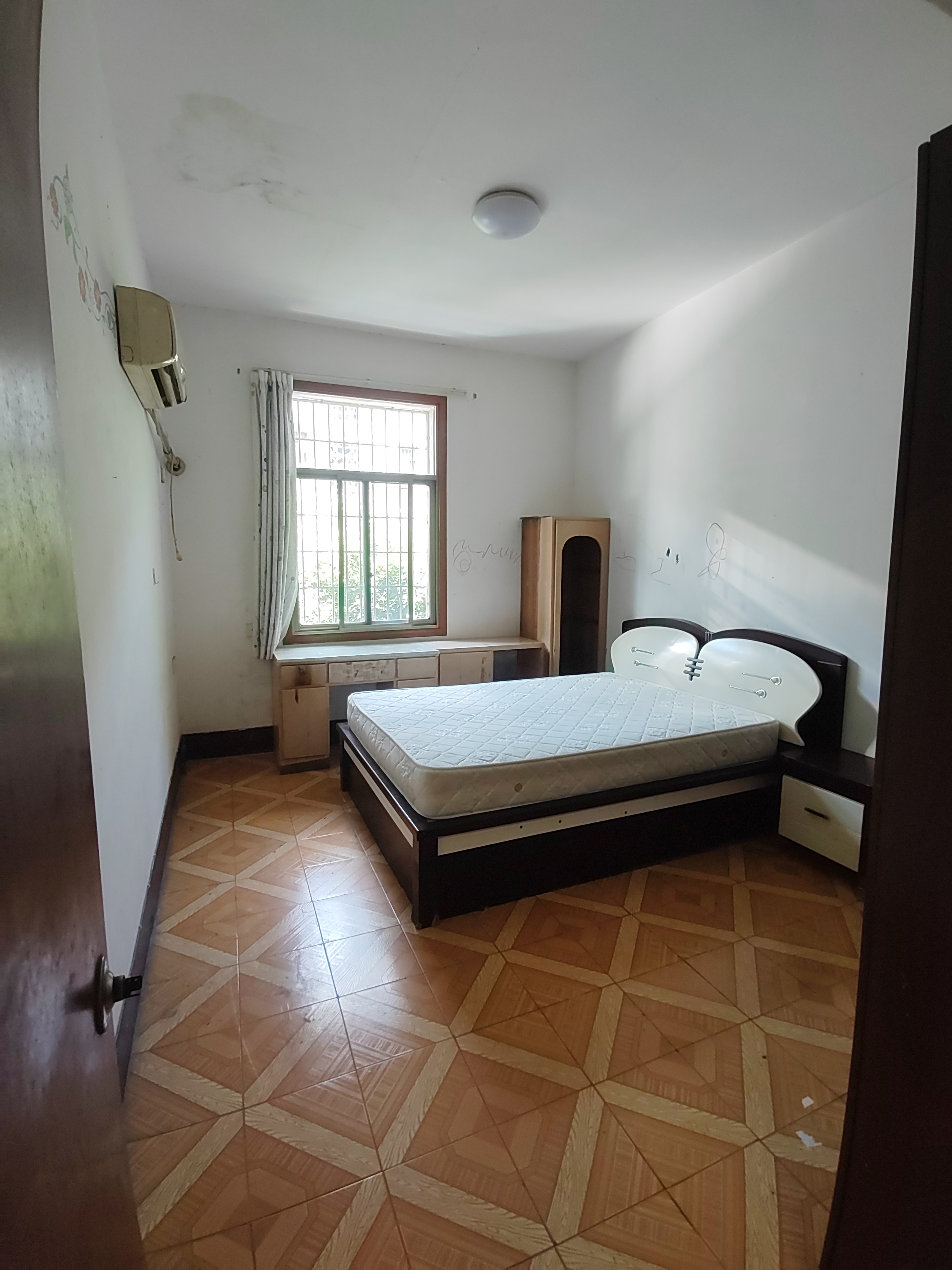 王家小区 1室0厅0卫 1000.0元/月 王家小区 1室0厅0卫 1000.0元/月室内图