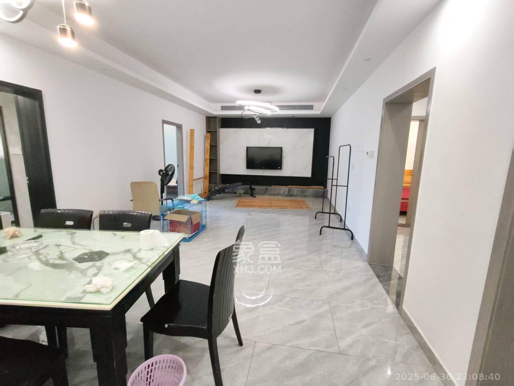 石子冲巷  4室1厅1卫    3000.0元/月 石子冲巷  4室1厅1卫    3000.0元/月室内图