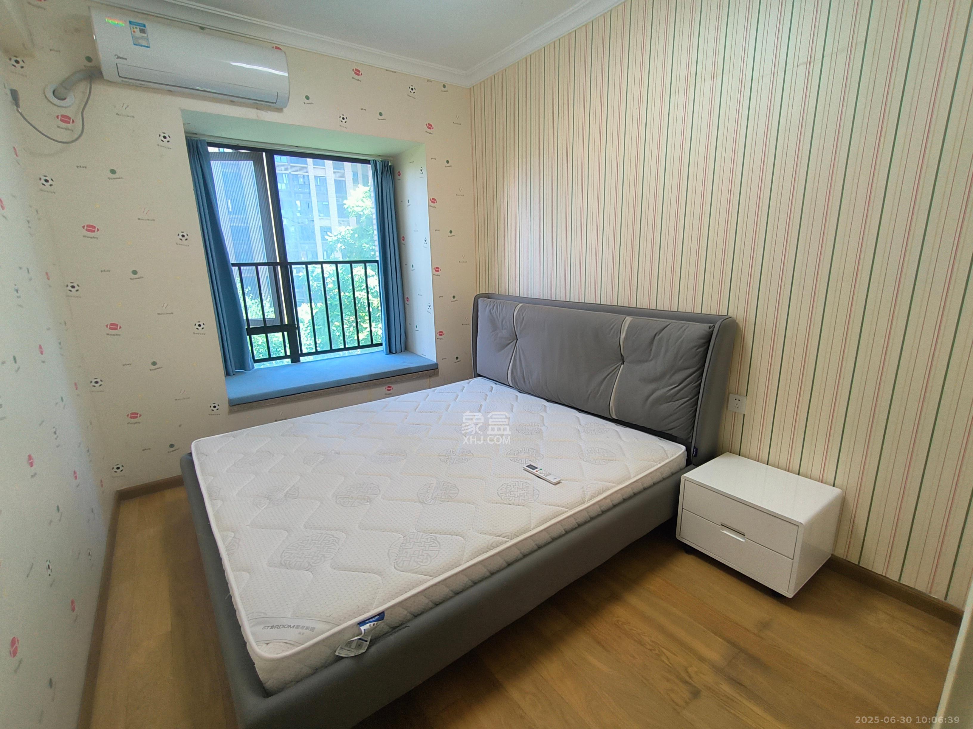 时代倾城一期  3室2厅2卫   2300.00元/月室内图