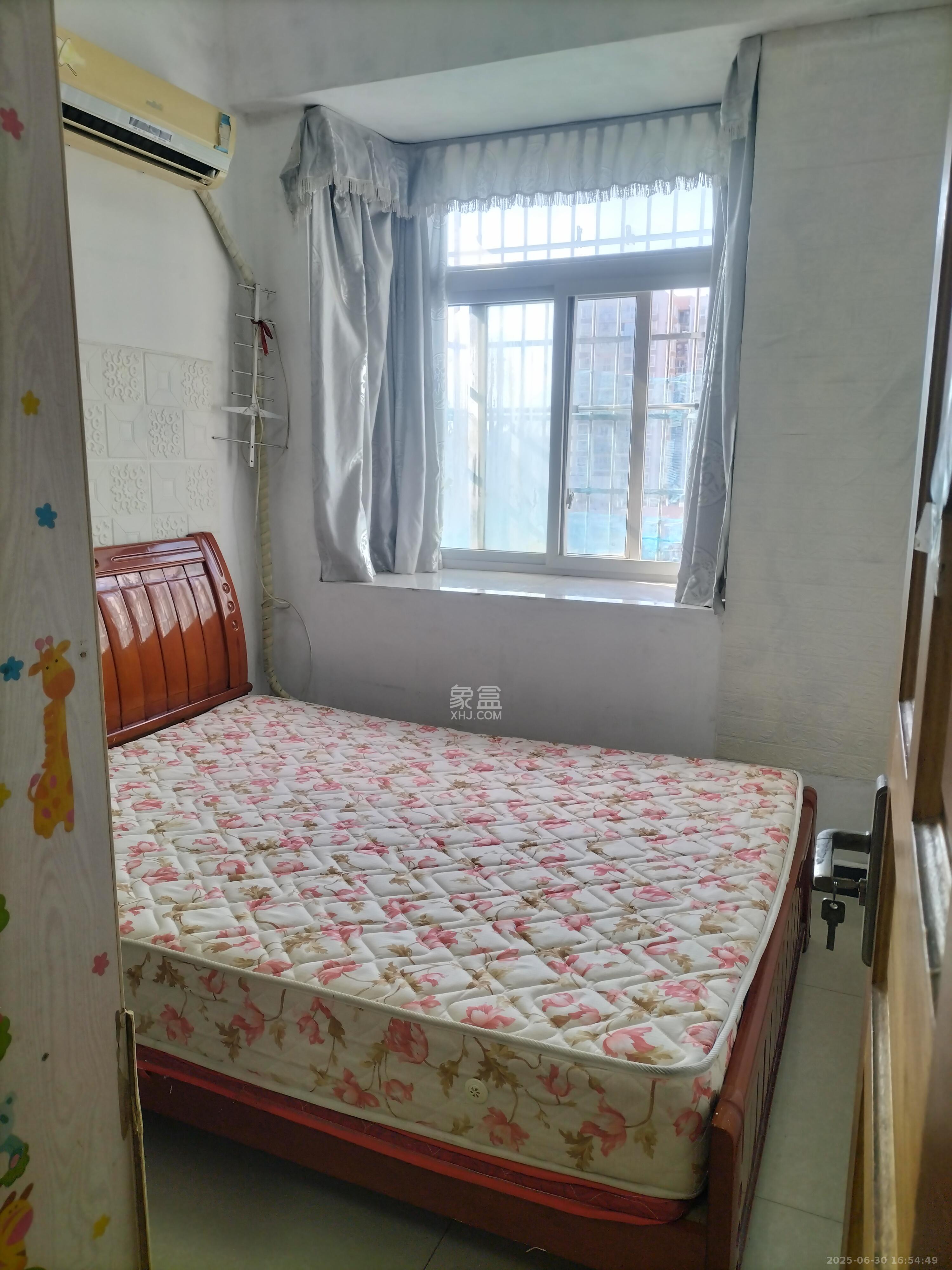 骑龙安置小区  2室1厅1卫   1300.00元/月室内图