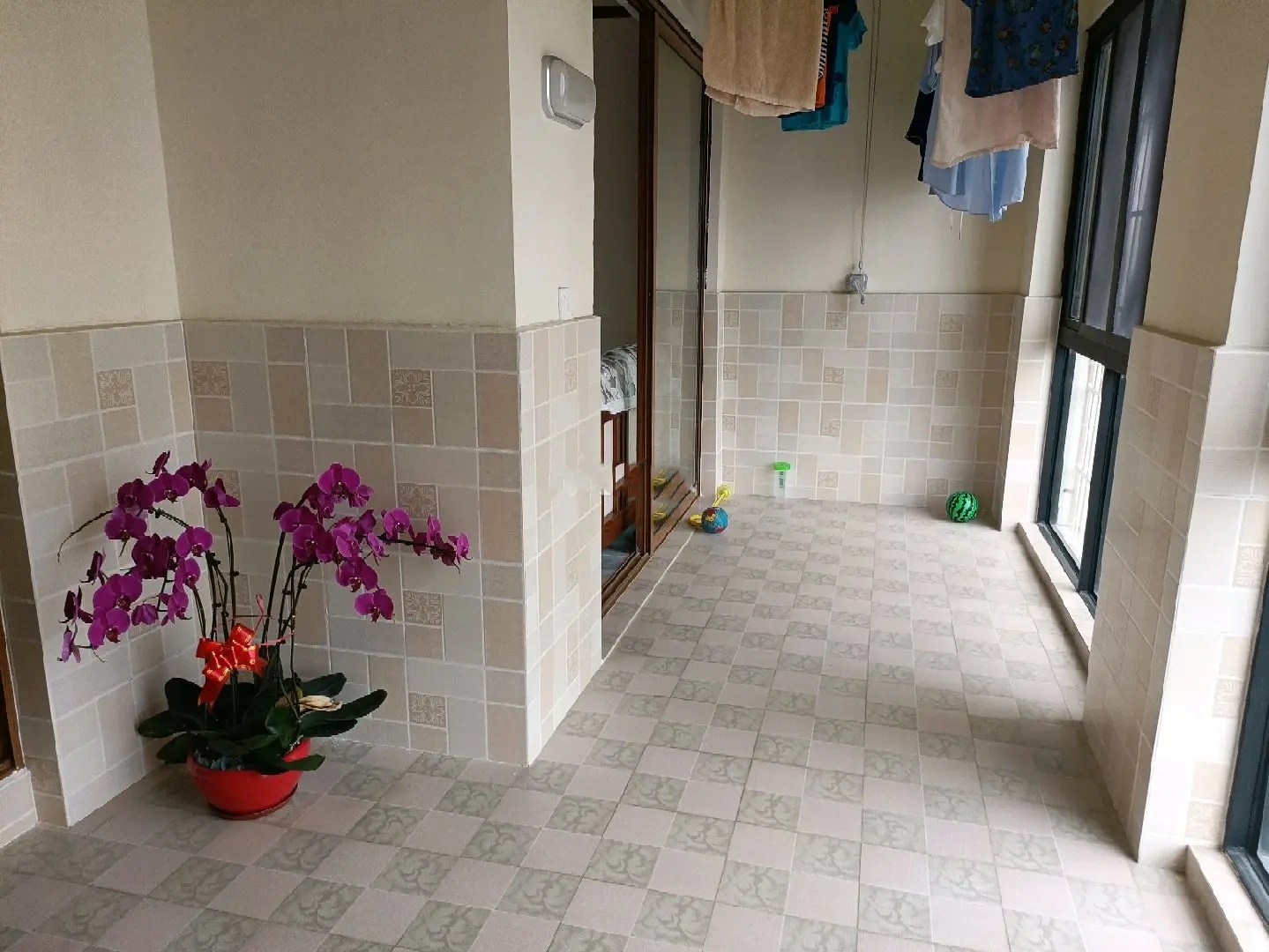 翡翠水城（住宅）  3室2厅2卫   3300.00元/月室内图