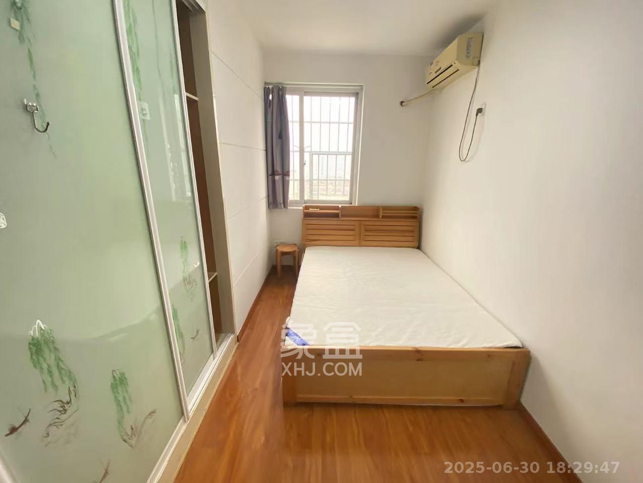 巧克力空间（建鸿达现代大厦）  3室1厅1卫   2000.00元/月室内图
