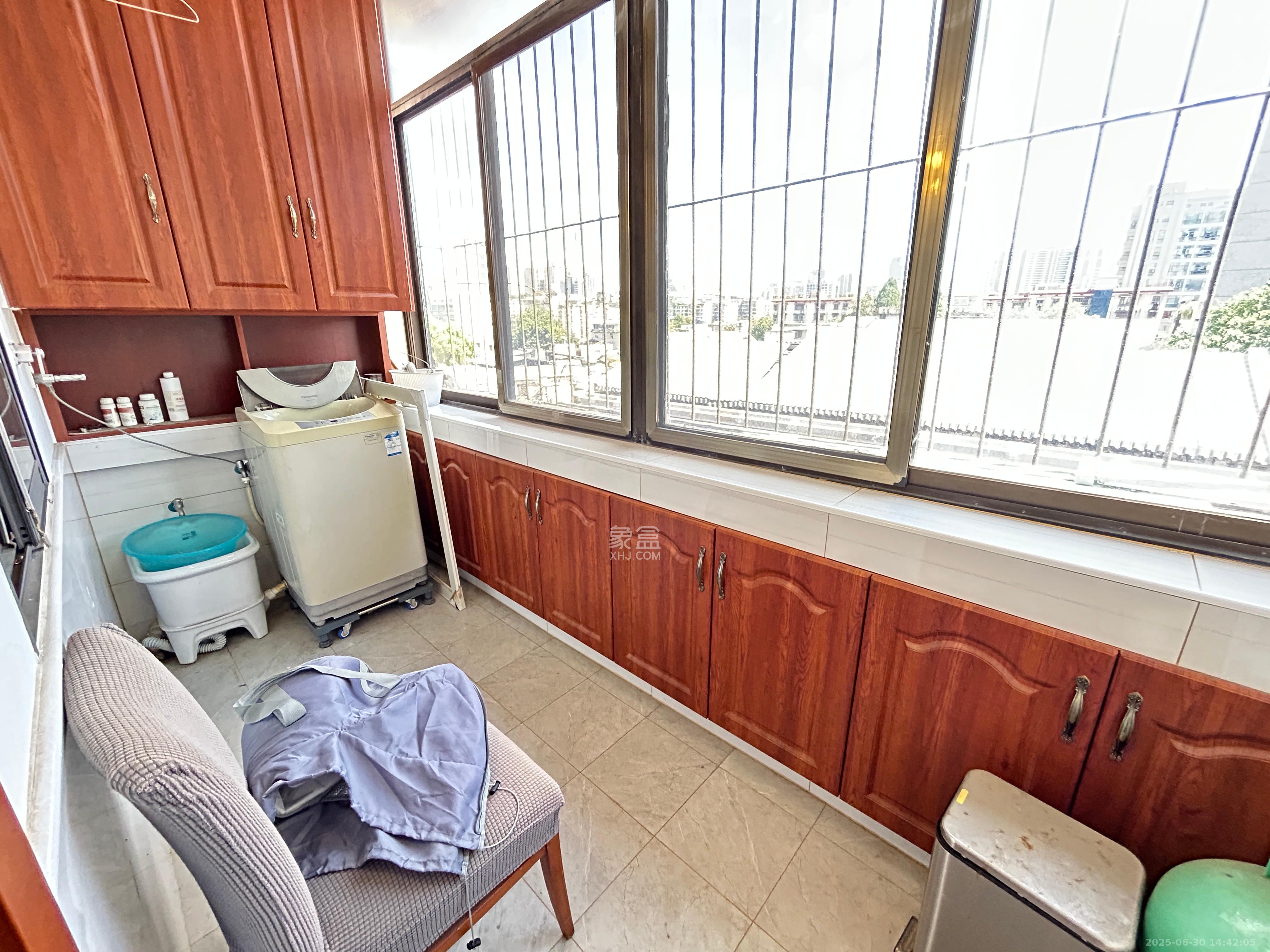 化龙池散盘 2室1厅1卫 2000.0元/月 化龙池散盘 2室1厅1卫 2000.0元/月室内图