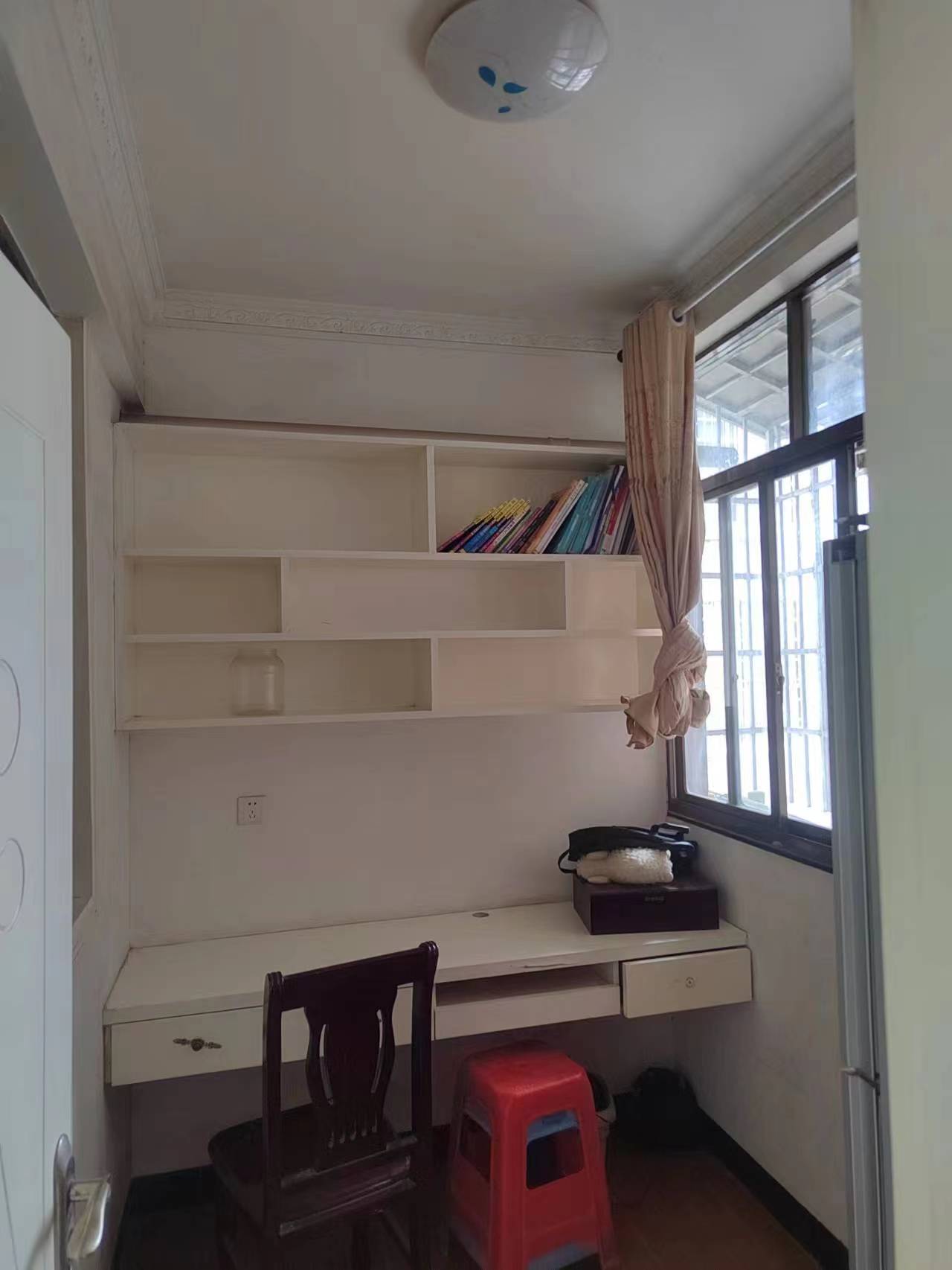 王家小区  1室0厅0卫    1000.0元/月室内图