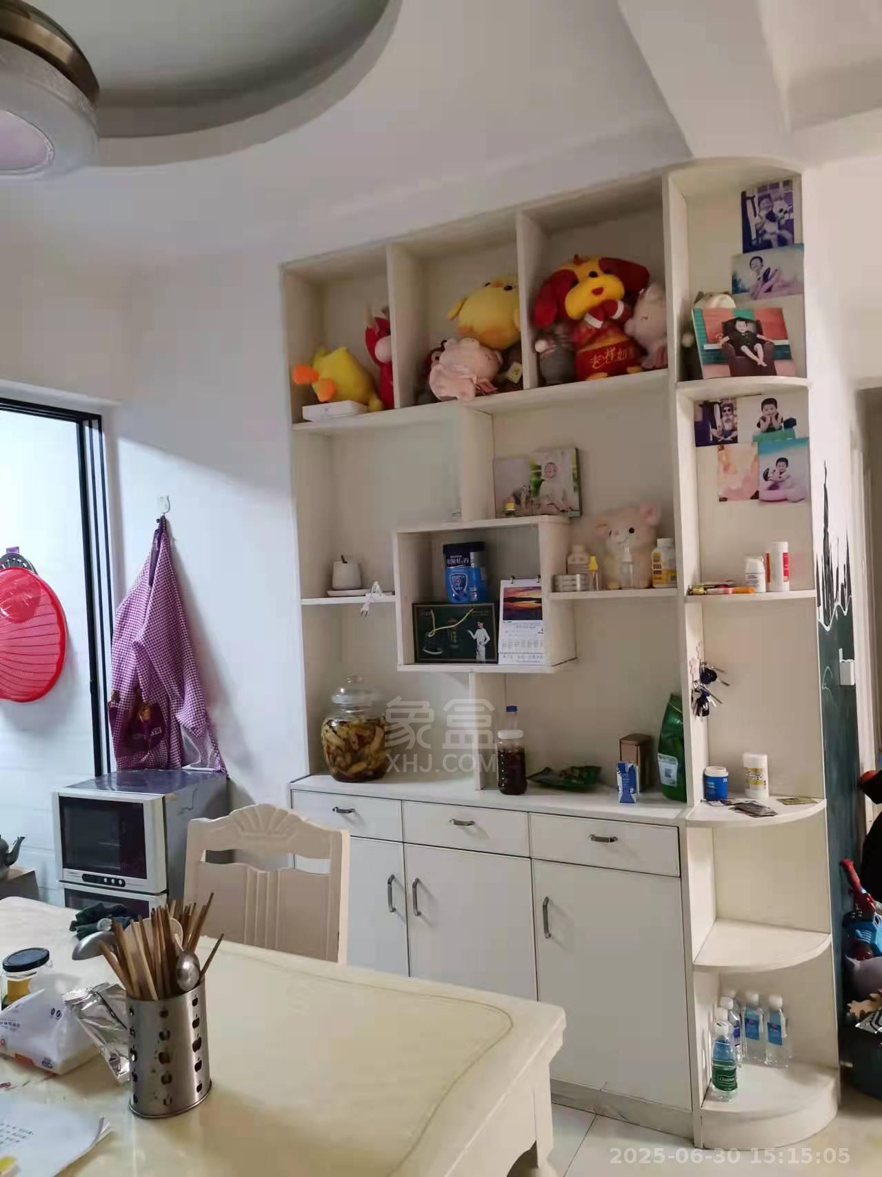 凯风珑城 3室2厅2卫 1800.0元/月 凯风珑城 3室2厅2卫 1800.0元/月室内图