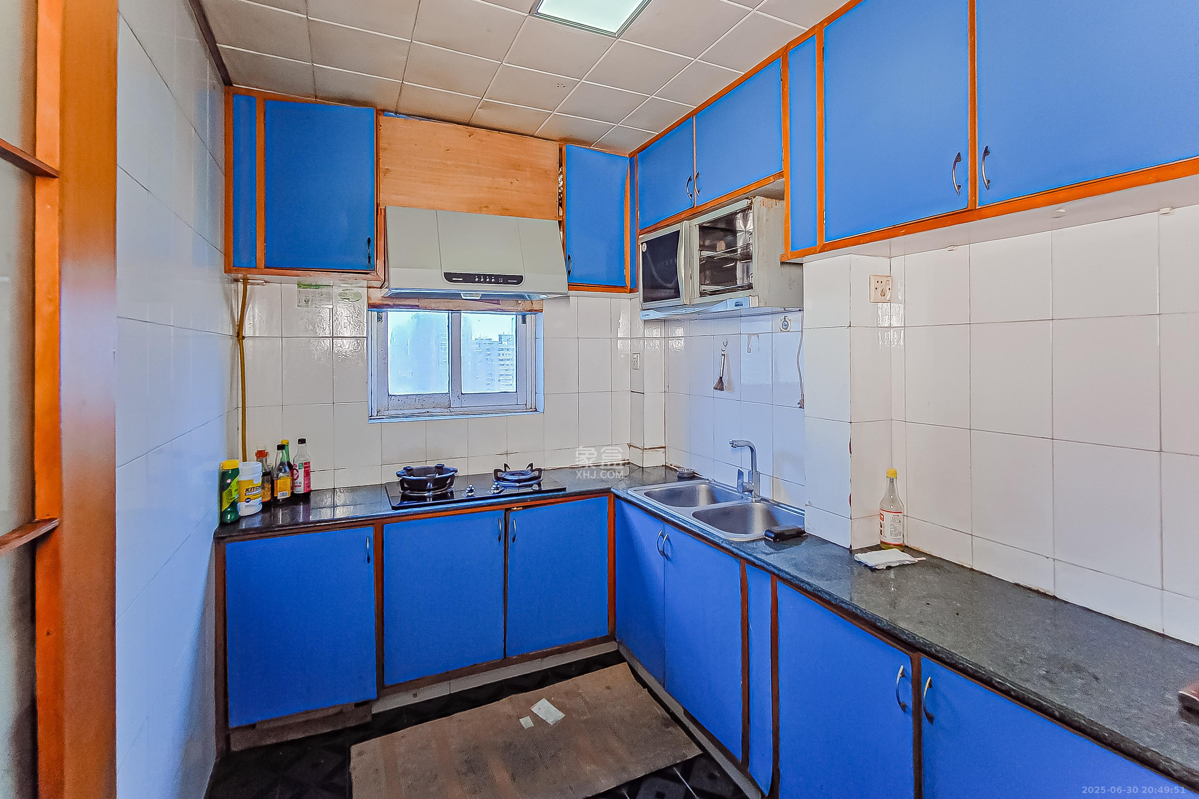 南方电信宿舍  2室2厅1卫    103.0万厨房