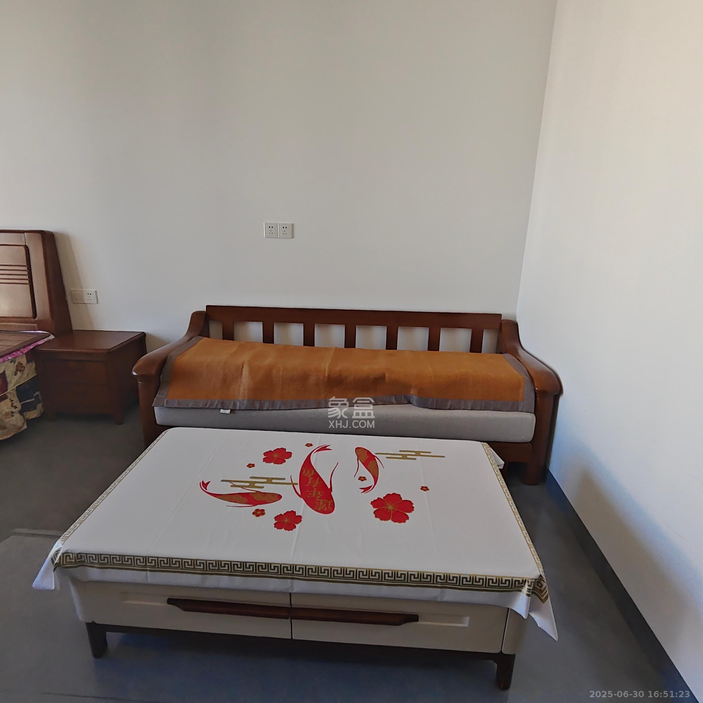 钱隆世家  1室1厅1卫    1500.0元/月室内图