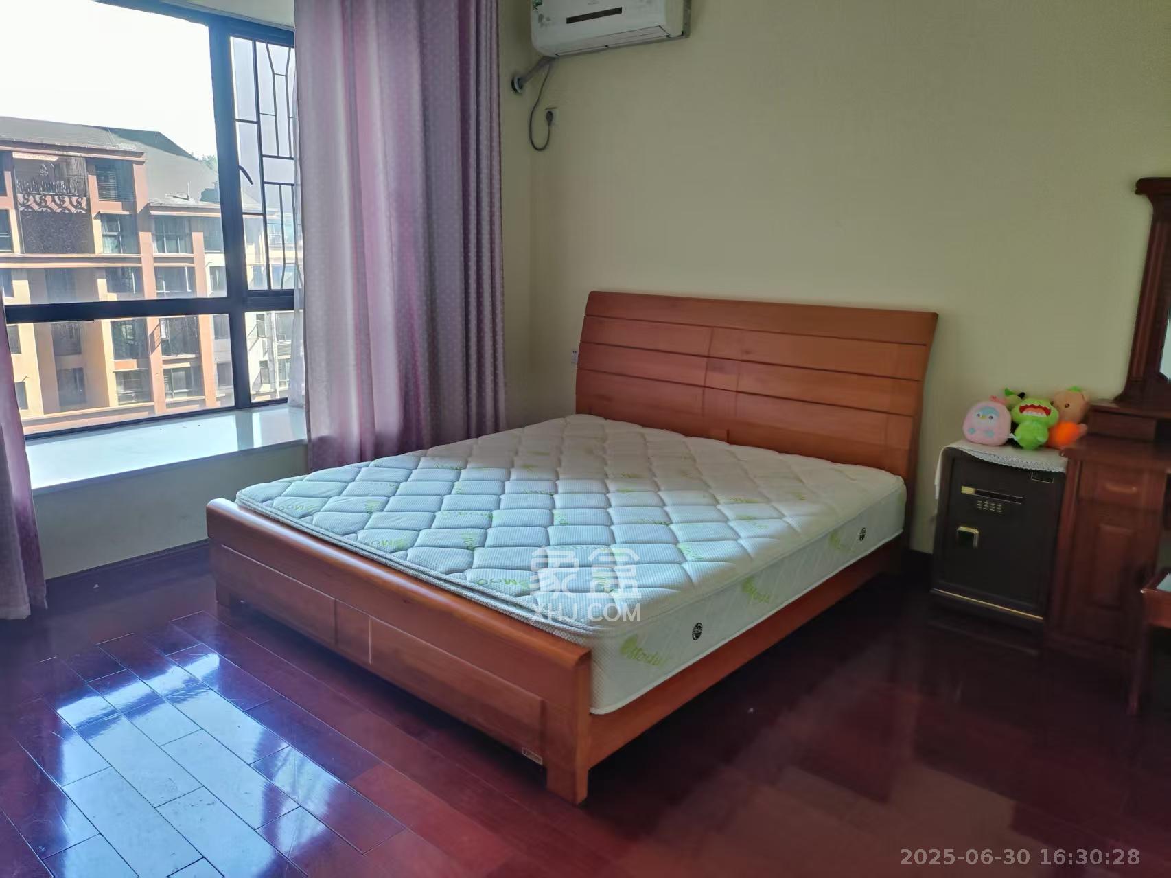 珠江东方明珠(新地东方明珠)三期 4室2厅2卫 2000.0元/月 珠江东方明珠(新地东方明珠)三期 4室2厅2卫 2000.0元/月室内图