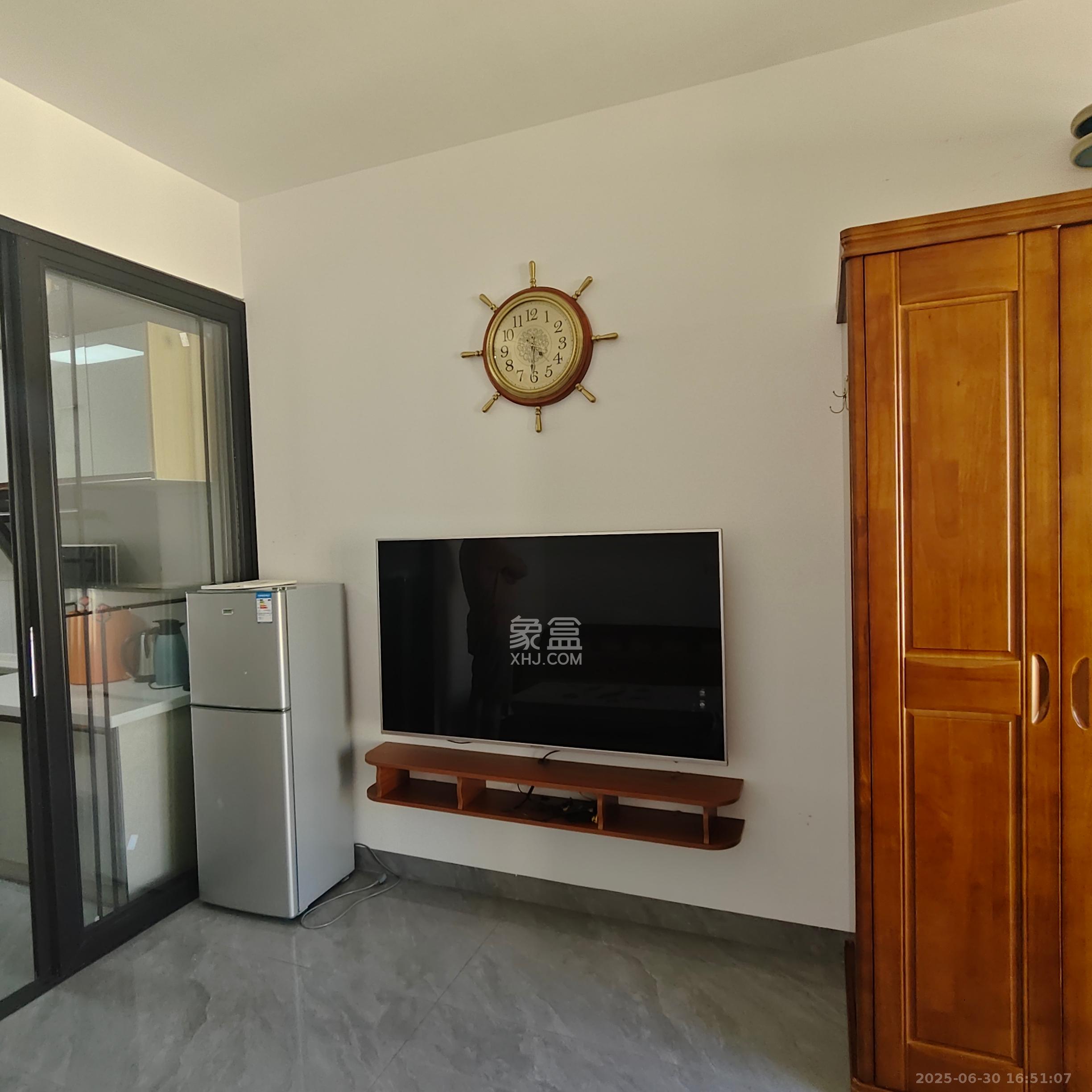 钱隆世家  1室1厅1卫    1500.0元/月 钱隆世家  1室1厅1卫    1500.0元/月