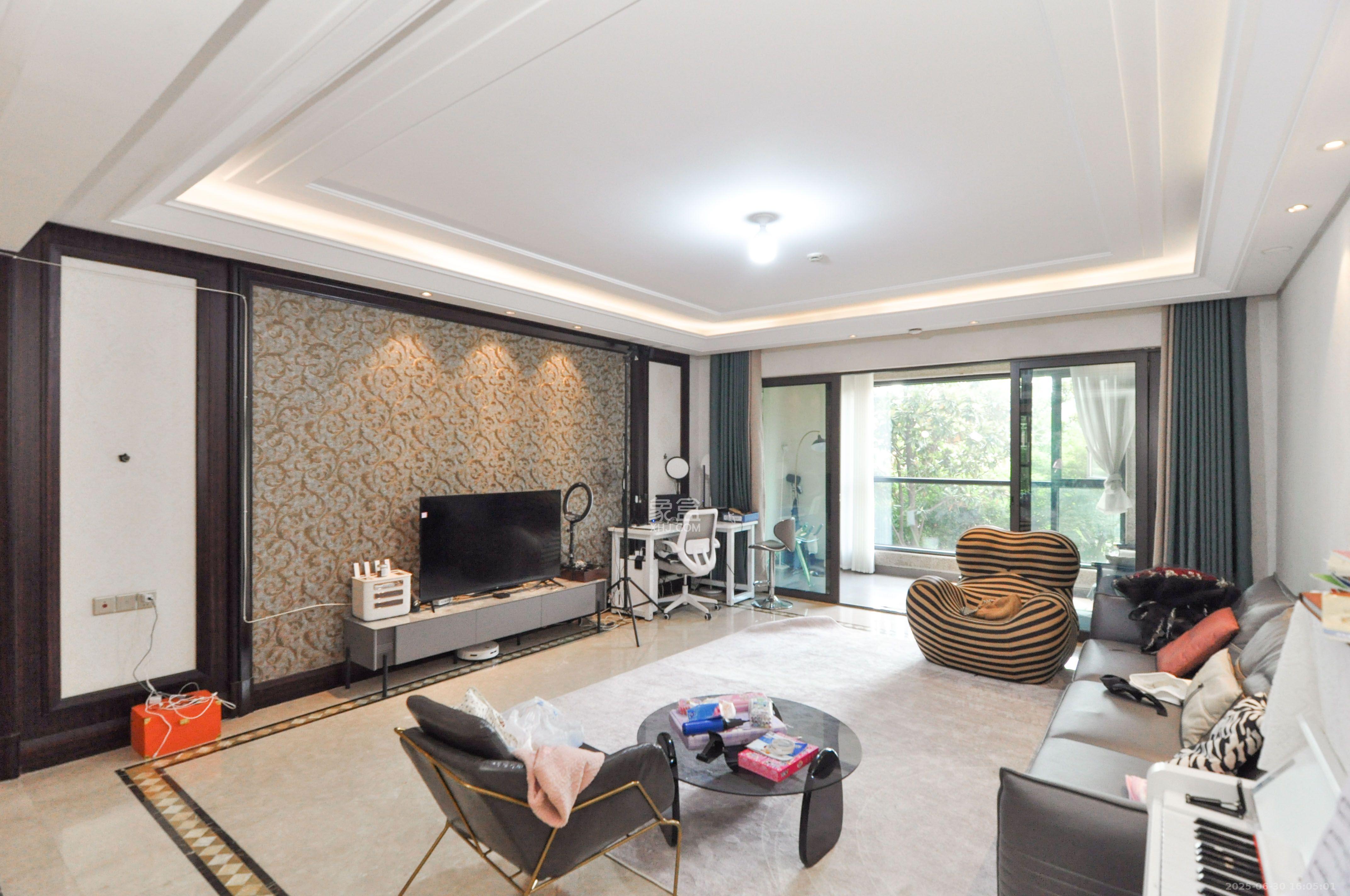 梅溪湖金茂府(金茂广场)(金茂览秀城)  4室2厅2卫    6000.0元/月 梅溪湖金茂府(金茂广场)(金茂览秀城)  4室2厅2卫    6000.0元/月室内图