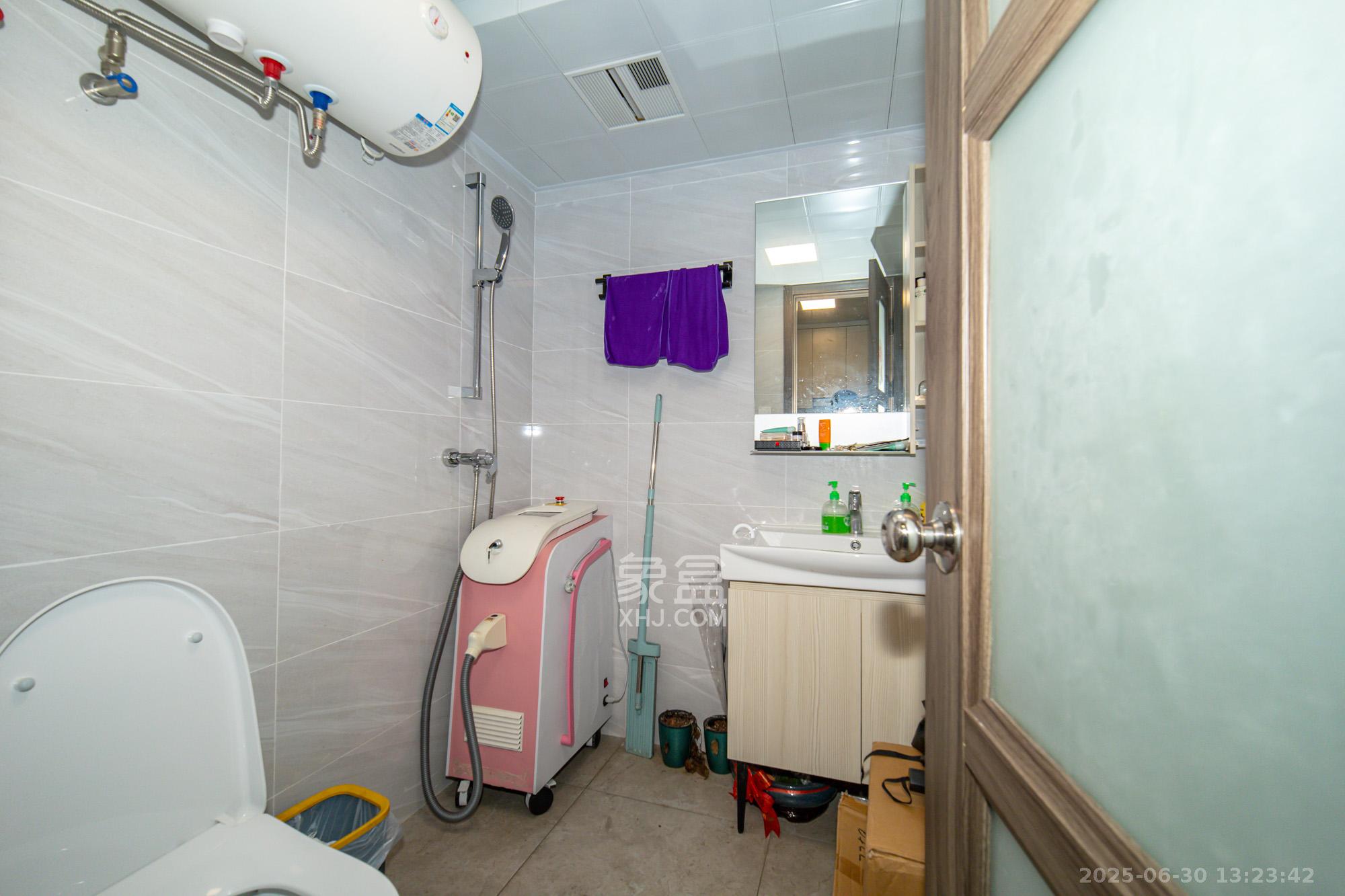 新长海漓湘悦  1室0厅0卫    22.0万 新长海漓湘悦  1室0厅0卫    22.0万卫生间